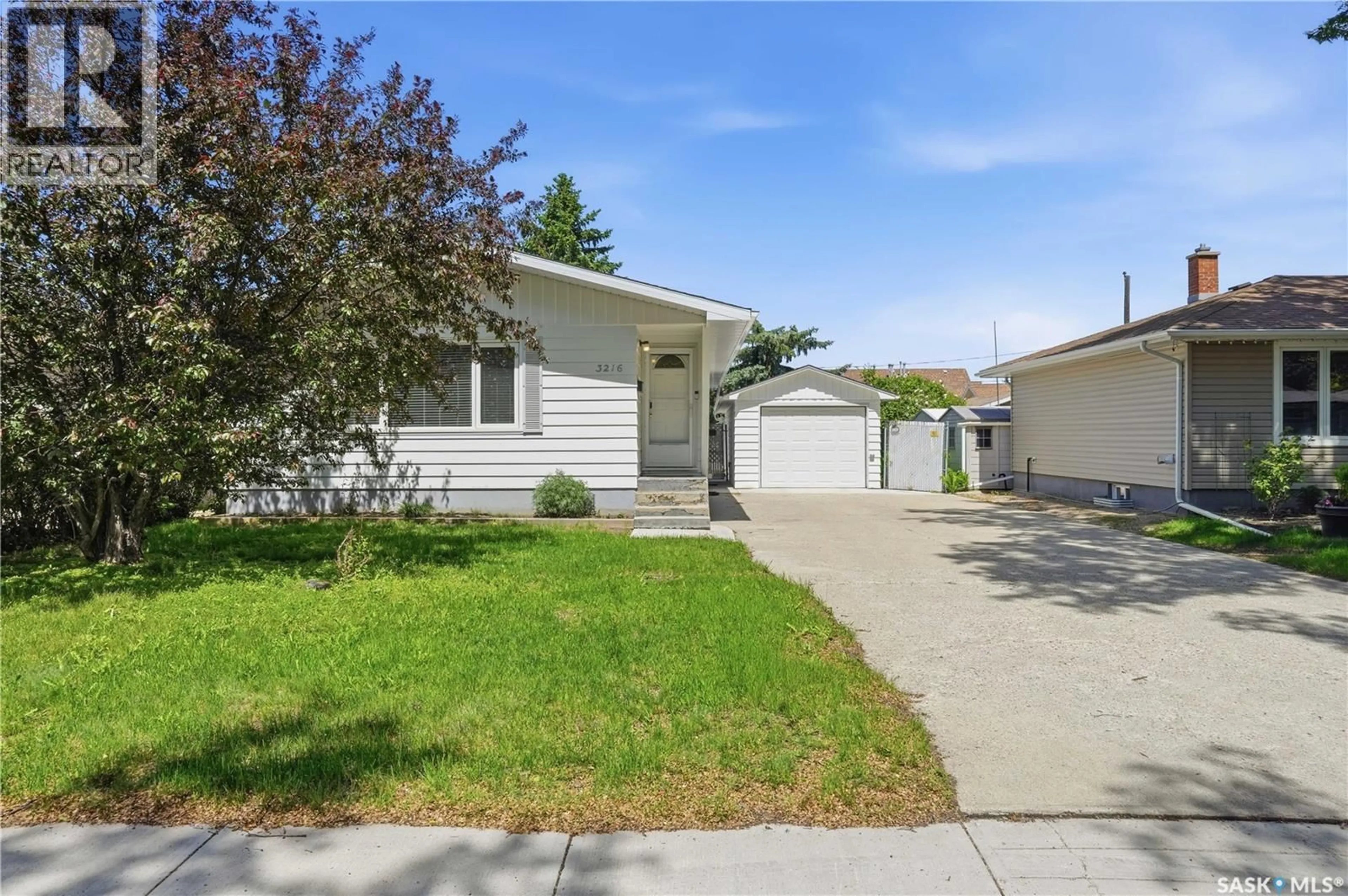 Home with vinyl exterior material, street for 3216 28TH AVENUE, Regina Saskatchewan S4S2M9