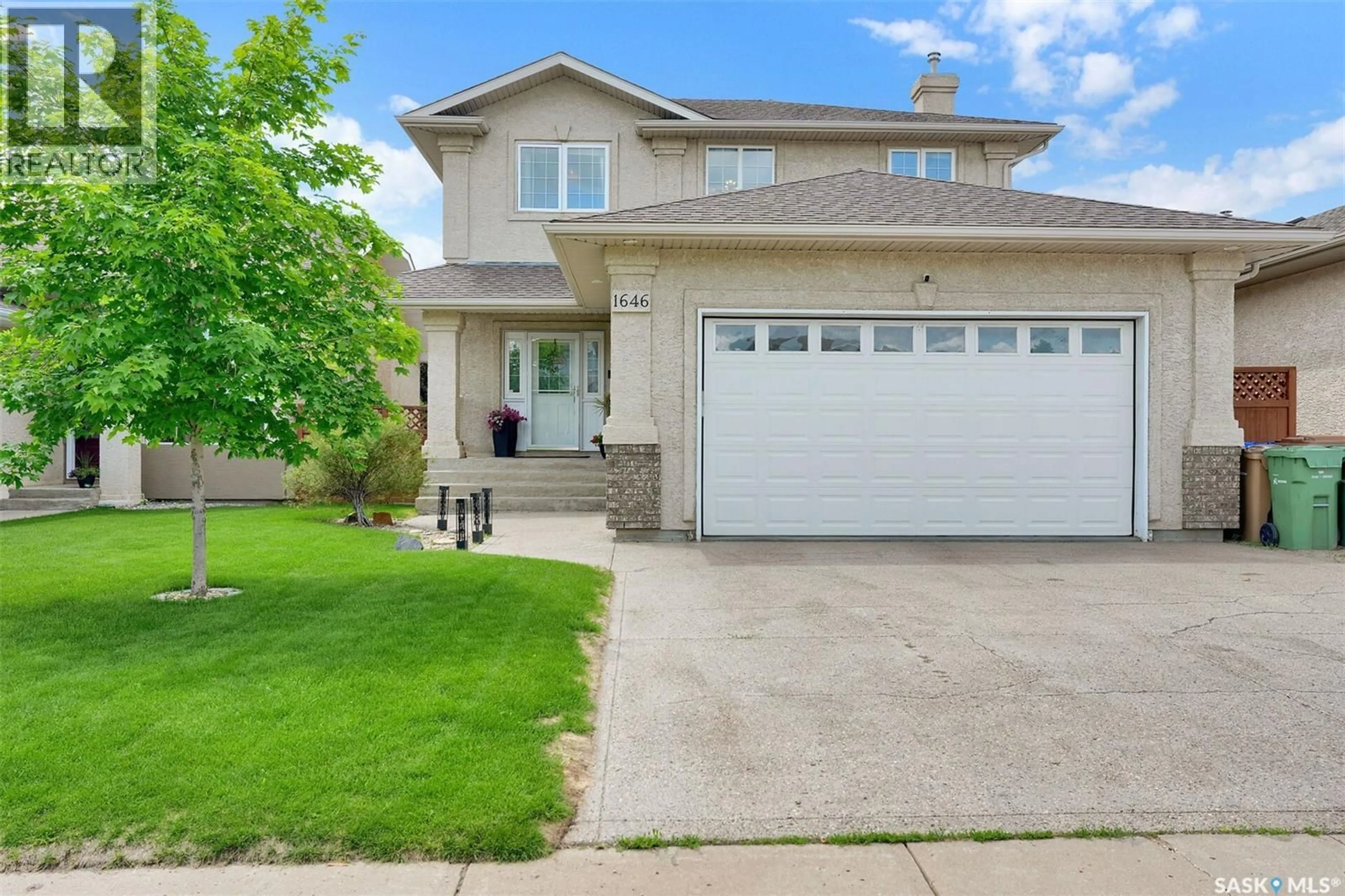 Home with vinyl exterior material, street for 1646 WINGERT DRIVE, Regina Saskatchewan S4X4P9