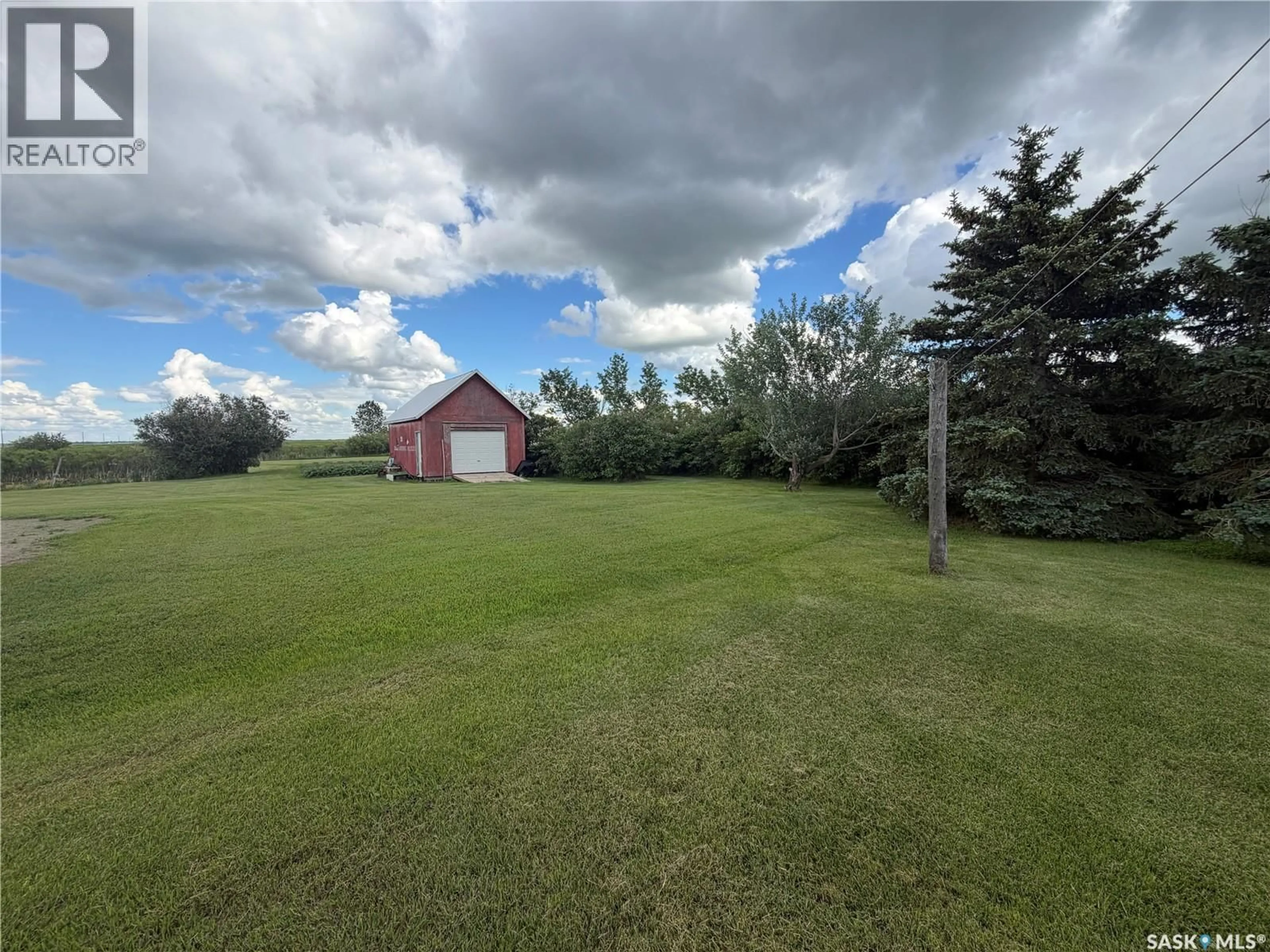 A pic from outside/outdoor area/front of a property/back of a property/a pic from drone, unknown for POLLOCK ACREAGE, Fillmore Rm No. 96 Saskatchewan S0G1N0