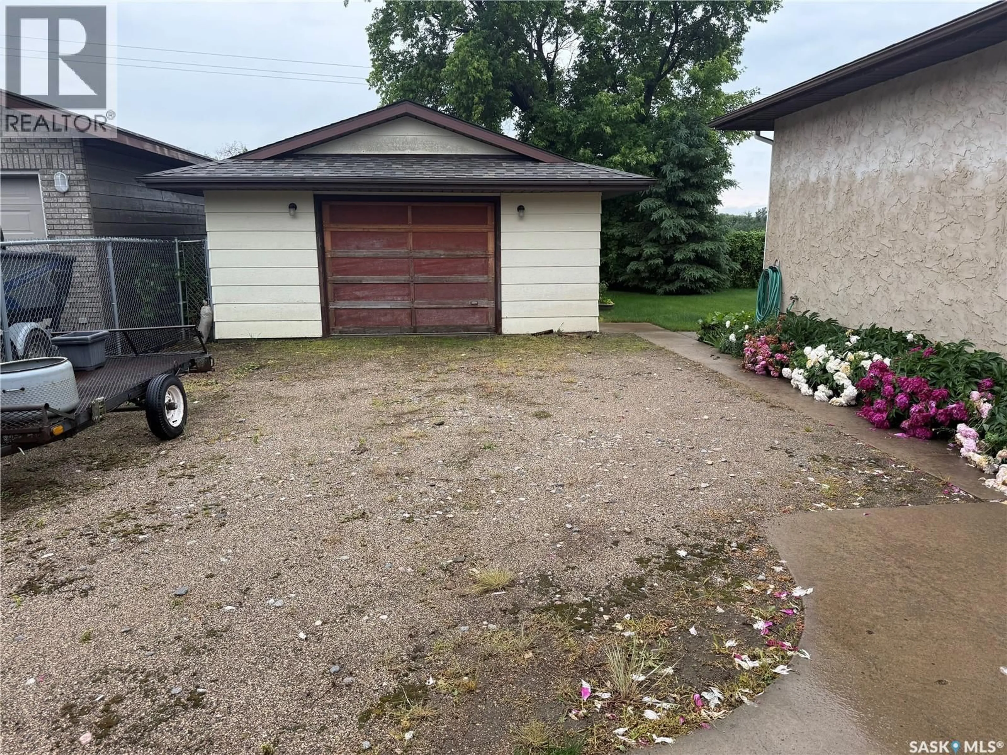 Shed for 302 WATSON CRESCENT, Nipawin Saskatchewan S0E1E0