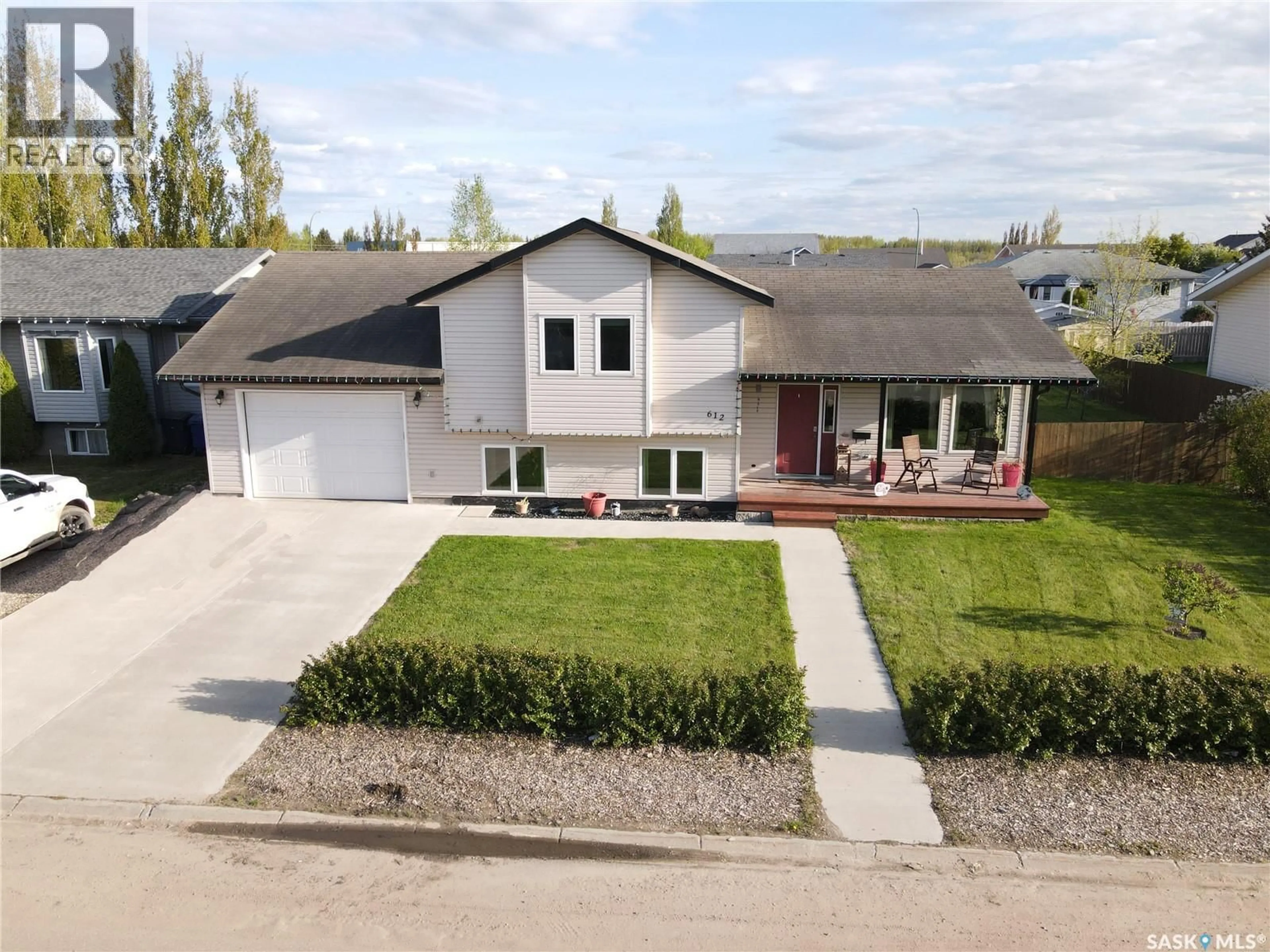 A pic from outside/outdoor area/front of a property/back of a property/a pic from drone, street for 612 7TH AVENUE, Meadow Lake Saskatchewan S9X1B1