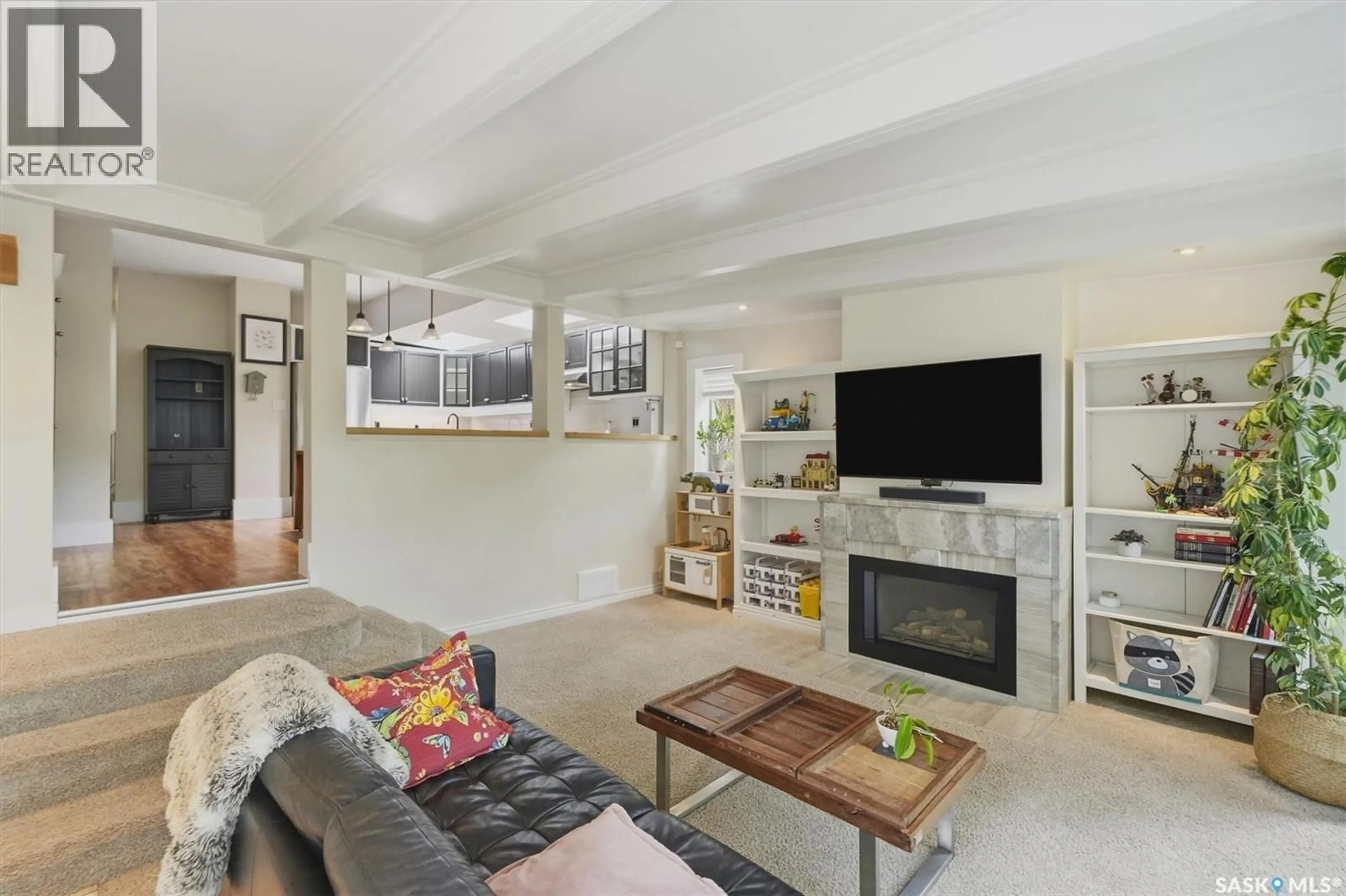 Living room with furniture, unknown for 713 MELROSE AVENUE, Saskatoon Saskatchewan S7N0Y6