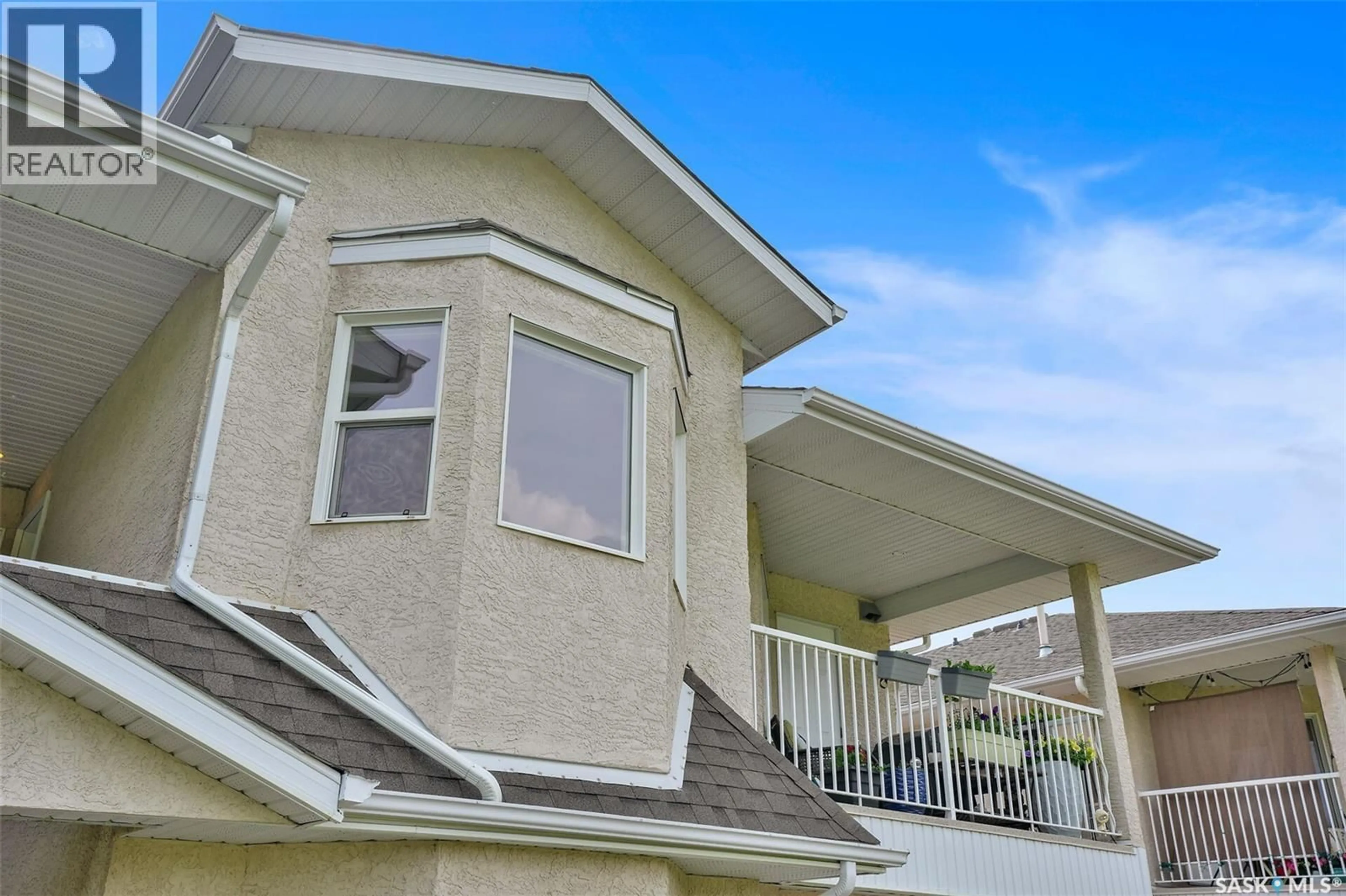 Home with vinyl exterior material, unknown for 1043 BIRCHWOOD PLACE, Regina Saskatchewan S4S7L1