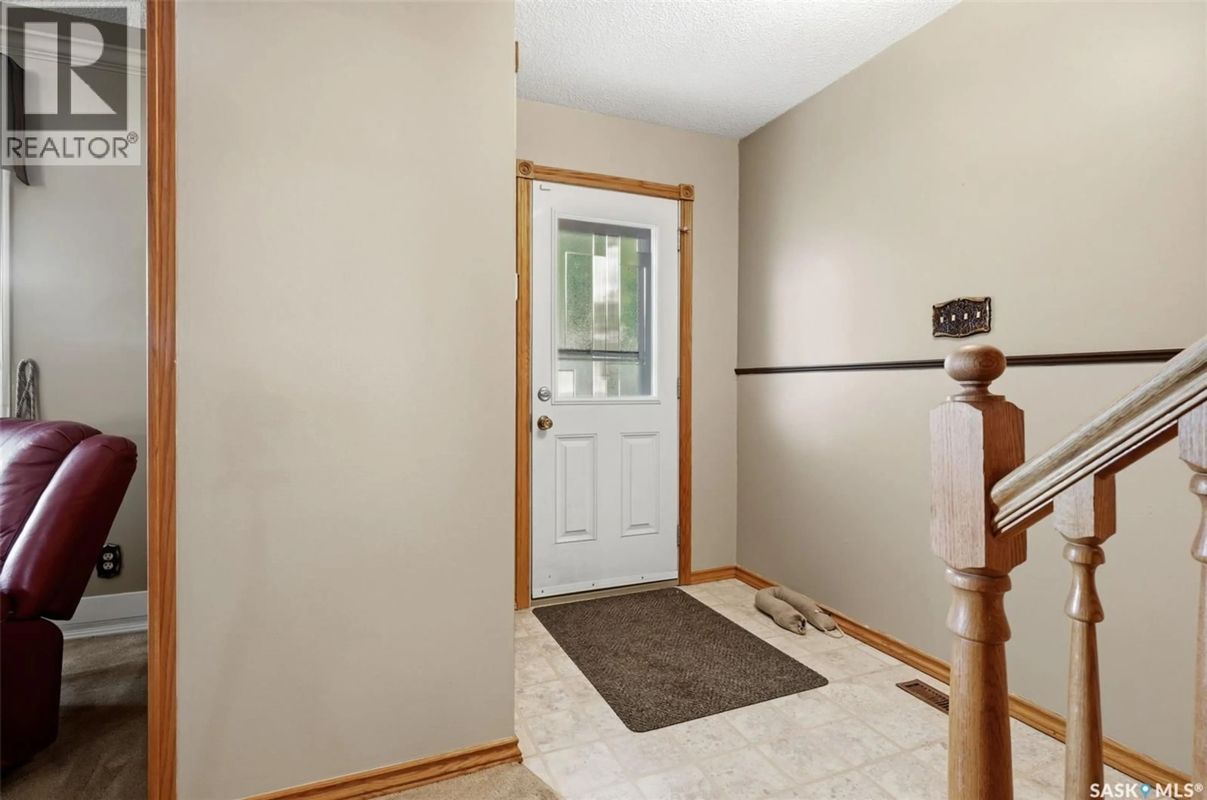 Indoor entryway for 24 DAVIDSON CRESCENT, Regina Saskatchewan S4S4S9