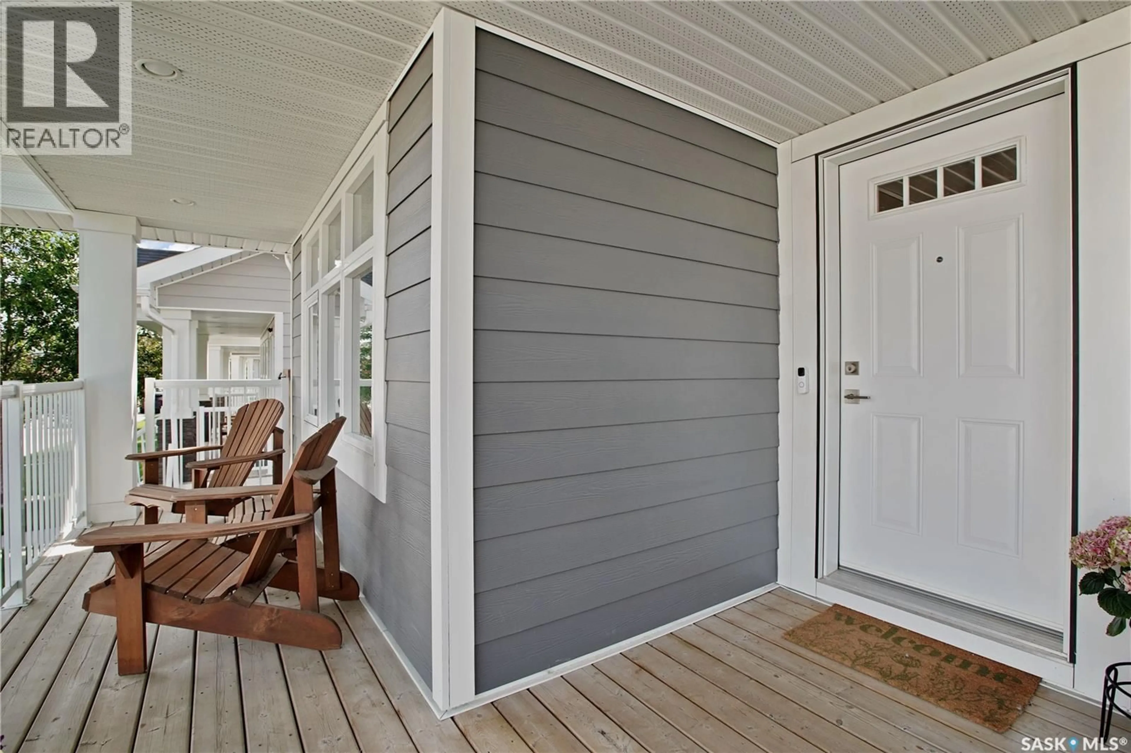 Indoor entryway for 155 STILLING MEWS, Saskatoon Saskatchewan S7V0P3