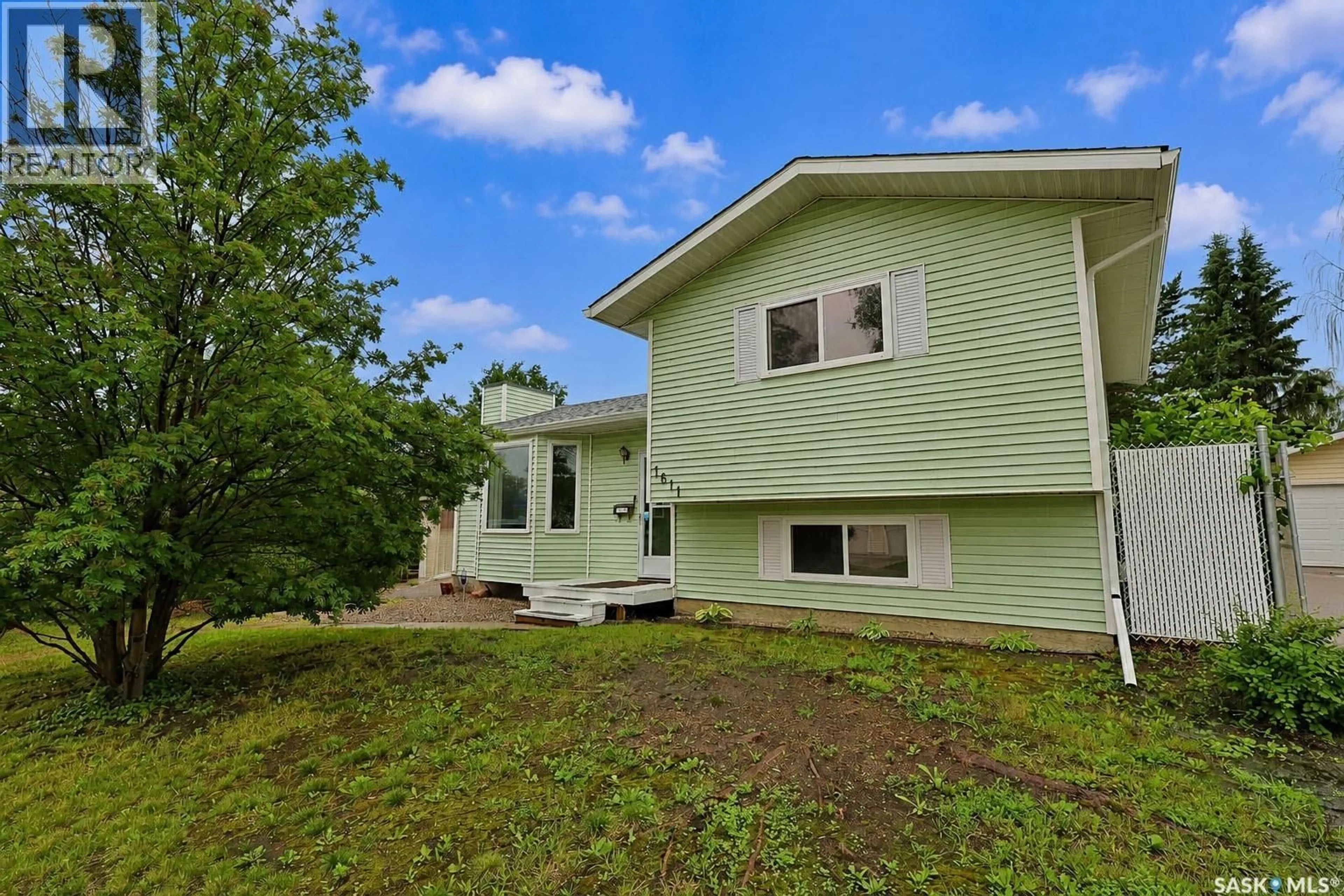 Home with vinyl exterior material, unknown for 1611 OLIVE DIEFENBAKER DRIVE, Prince Albert Saskatchewan S6V7V9
