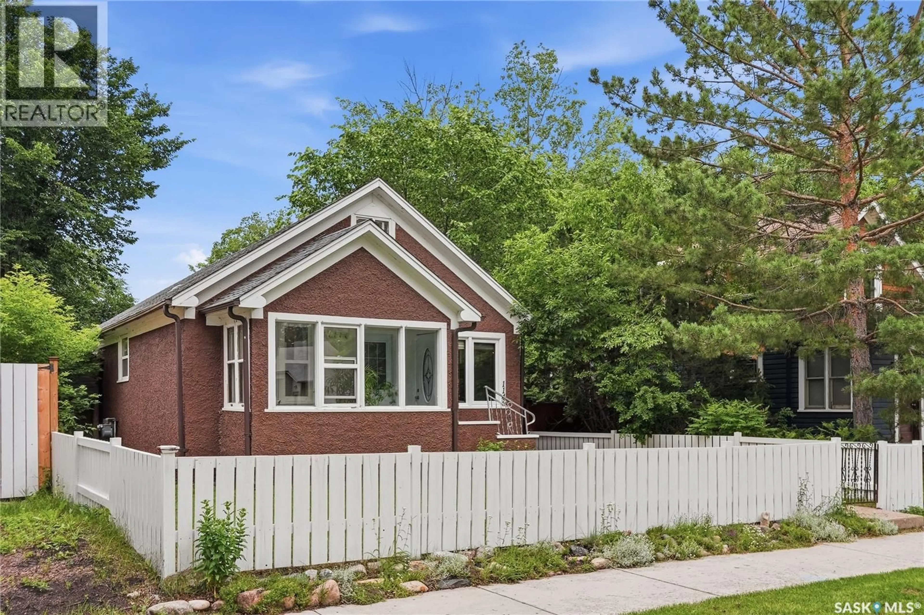 Home with brick exterior material, street for 1146 K AVENUE, Saskatoon Saskatchewan S7M2G5