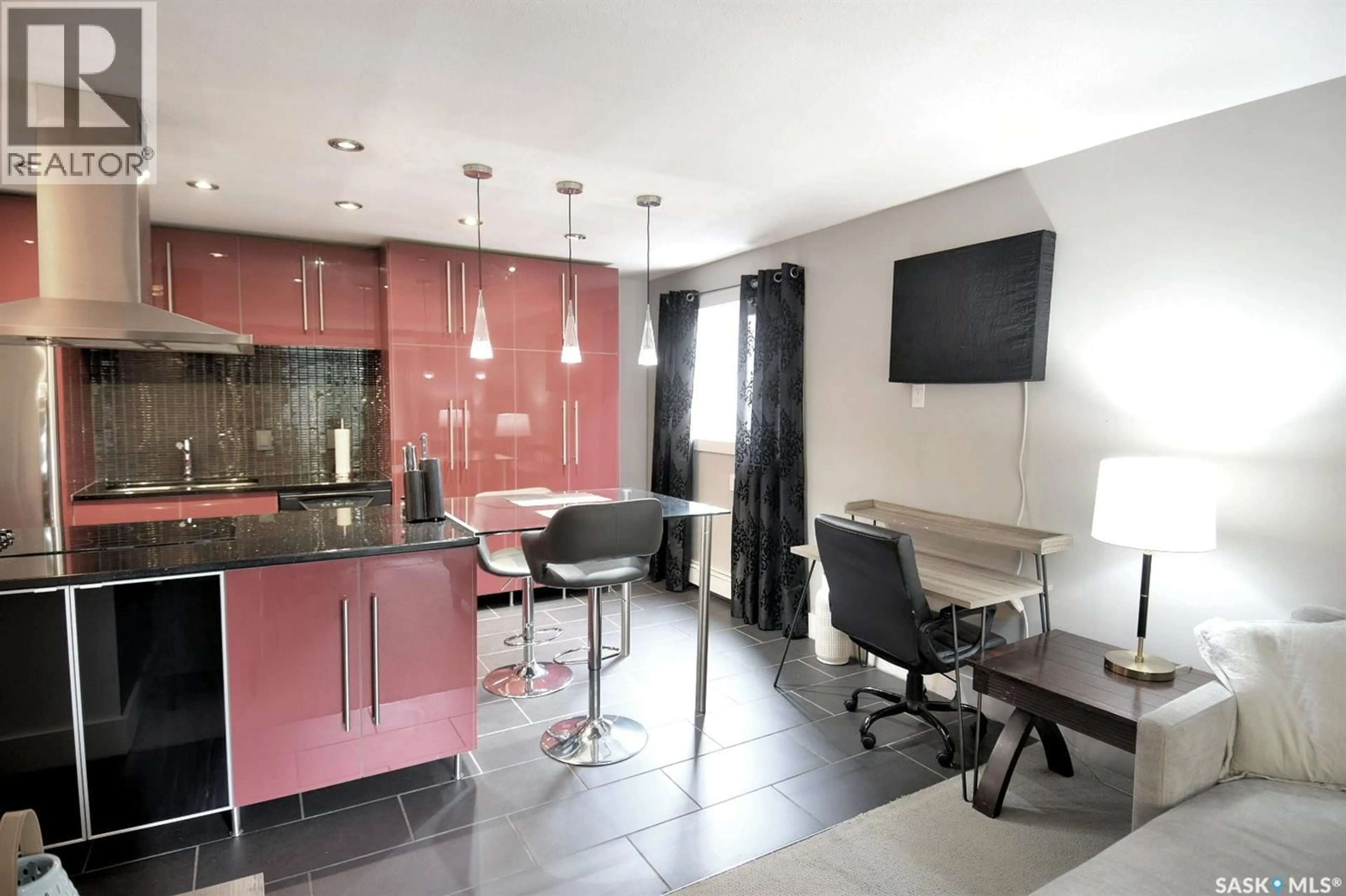 Open concept kitchen, unknown for 8 441 4TH AVENUE, Saskatoon Saskatchewan S7K2M4