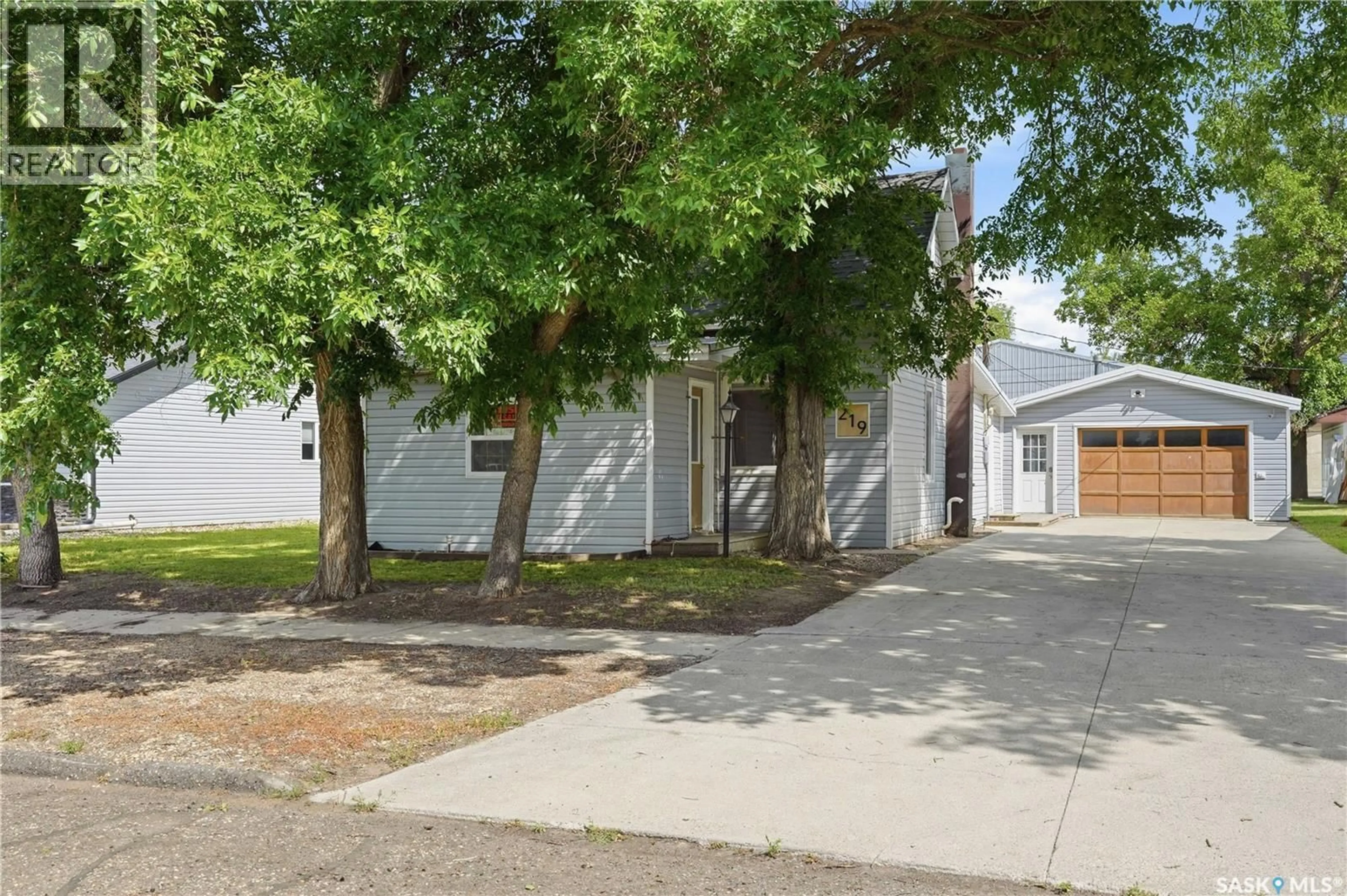Unknown for 219 5TH AVENUE, Gravelbourg Saskatchewan S0H1X0
