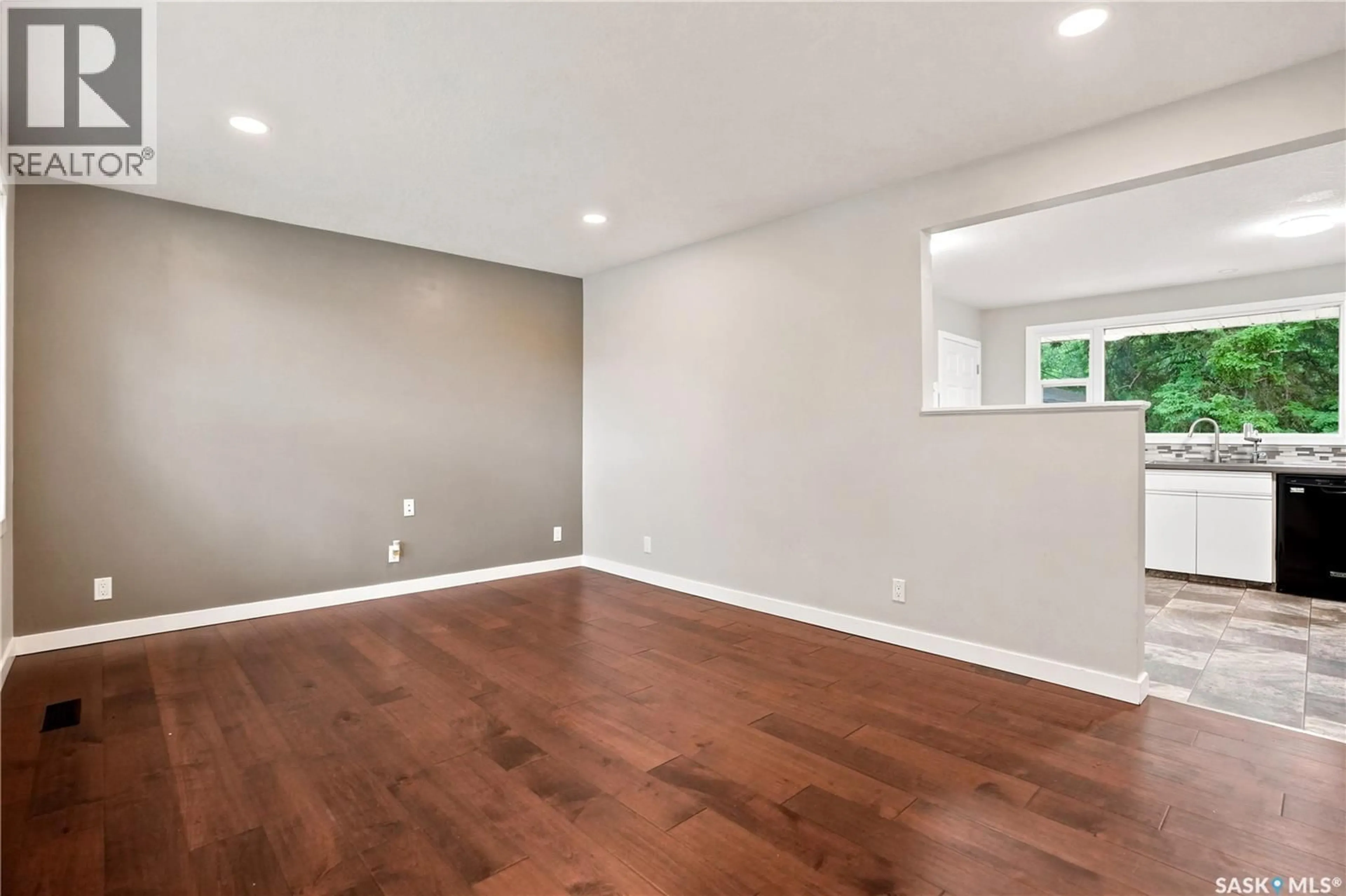 A pic of a room for 110 MCCANNEL STREET, Regina Saskatchewan S4R3V1