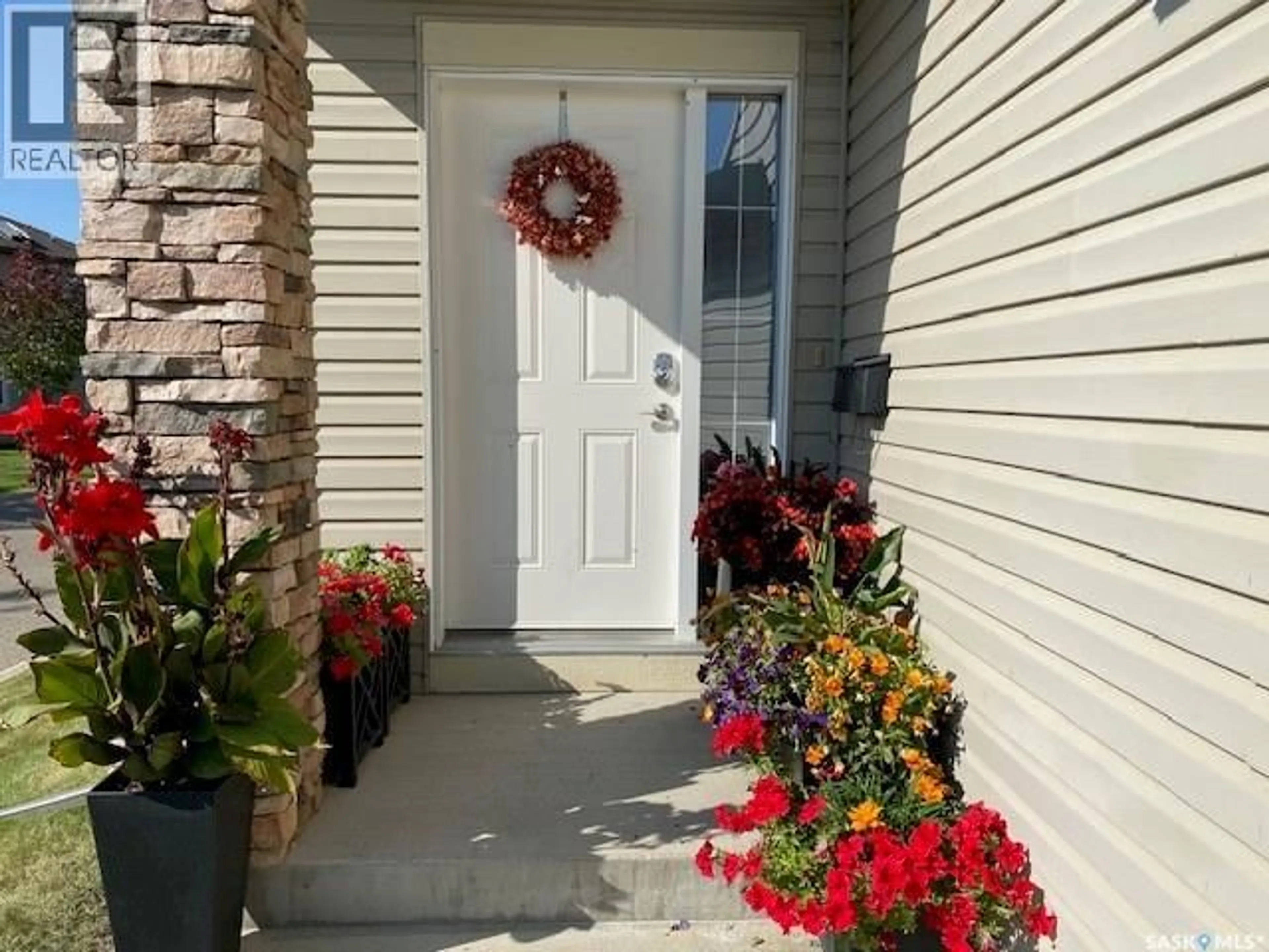 Indoor entryway for 615 - 214 LYND CRESCENT, Saskatoon Saskatchewan S7T0G8