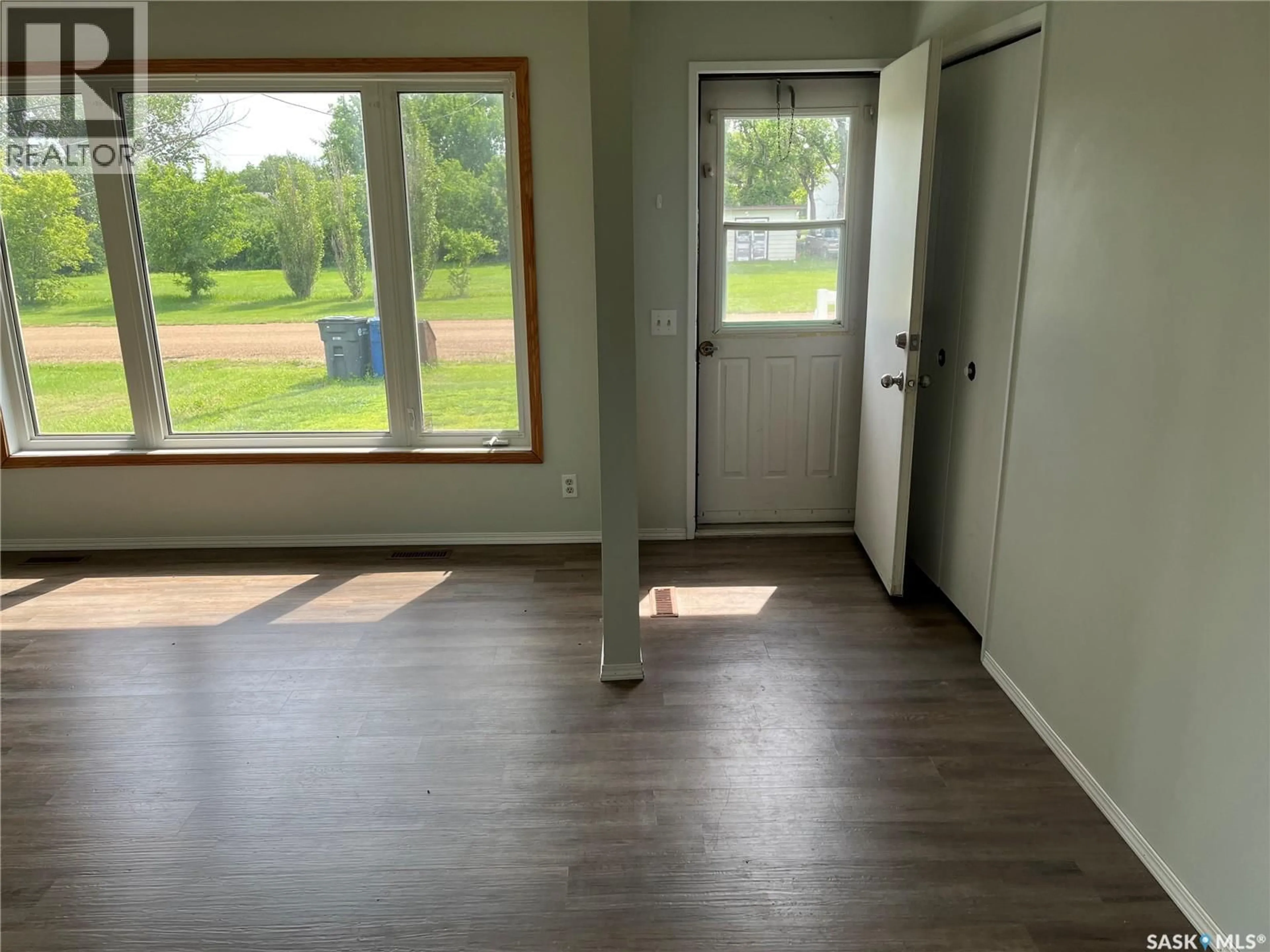 A pic of a room for 11 A AVENUE, Willow Bunch Saskatchewan S0H4K0