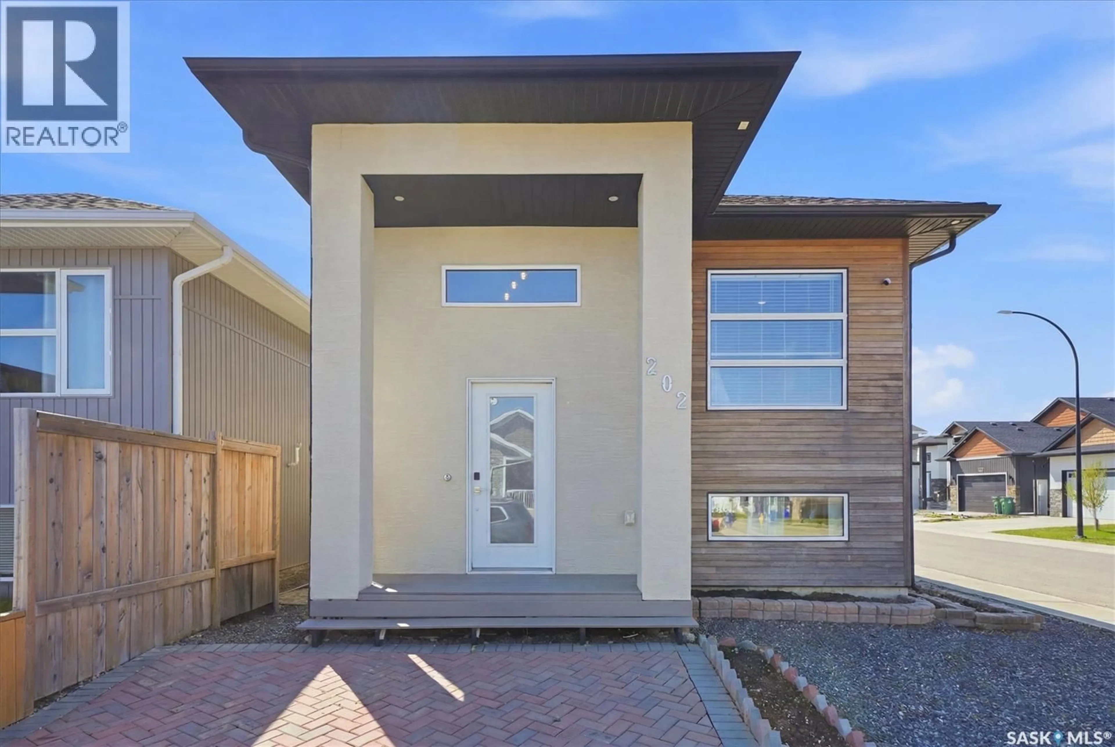 Unknown for 202 BENTLEY COURT, Saskatoon Saskatchewan S7L6L4
