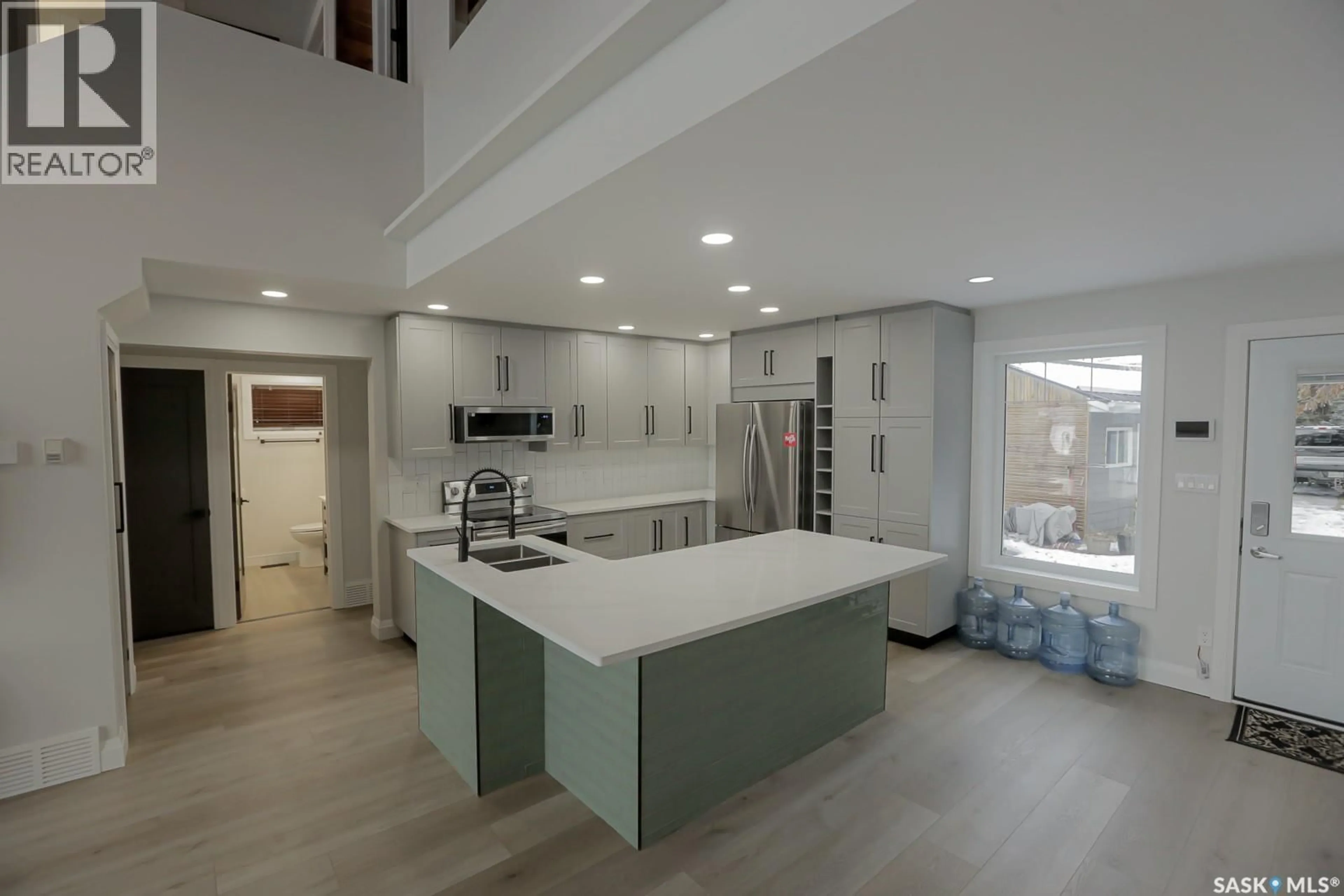 Open concept kitchen, unknown for 2 LAKEVIEW LANE, Katepwa Beach Saskatchewan S0G2Y0