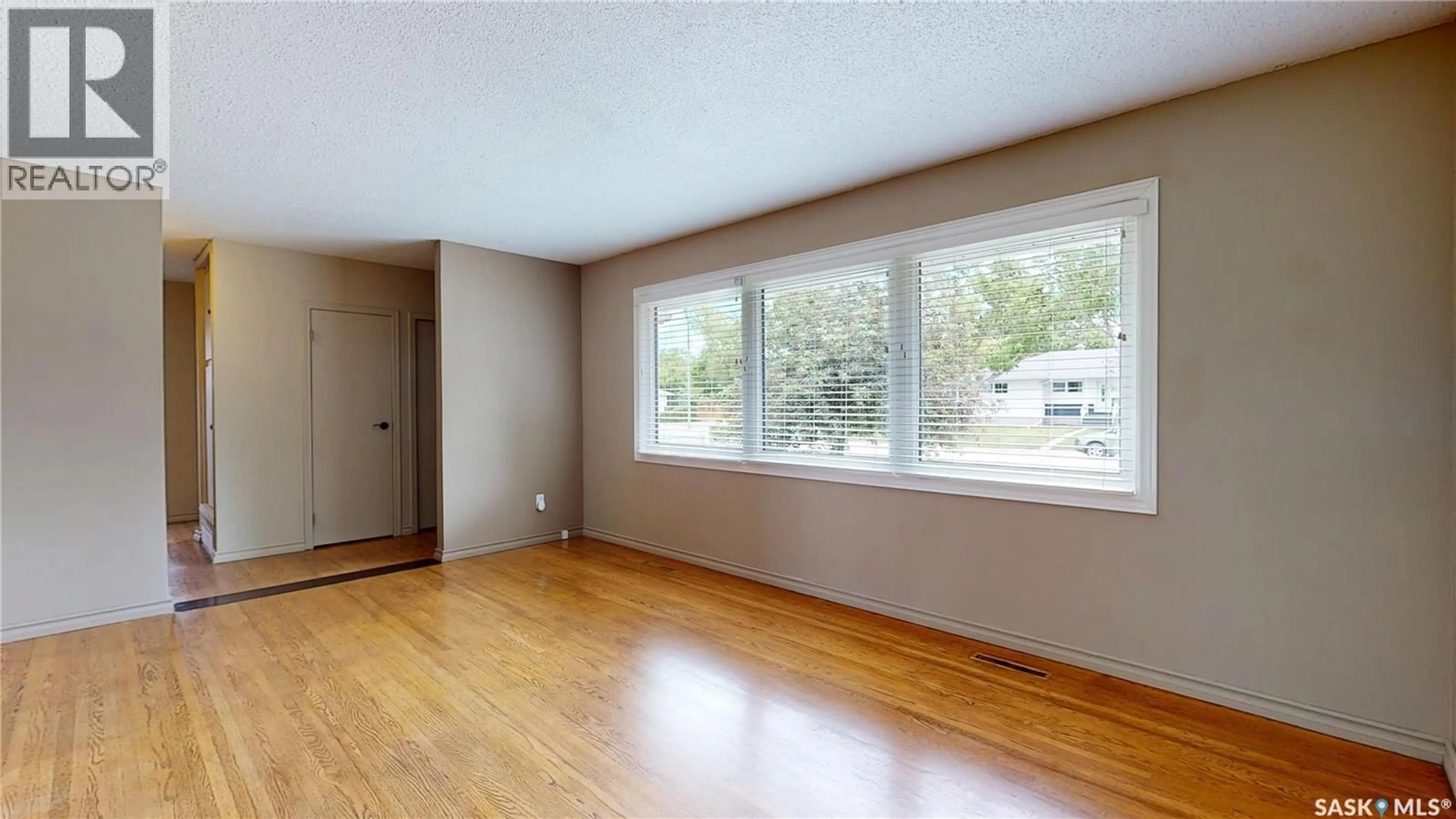 A pic of a room for 2604 EDWARD STREET, Regina Saskatchewan S4S0M8