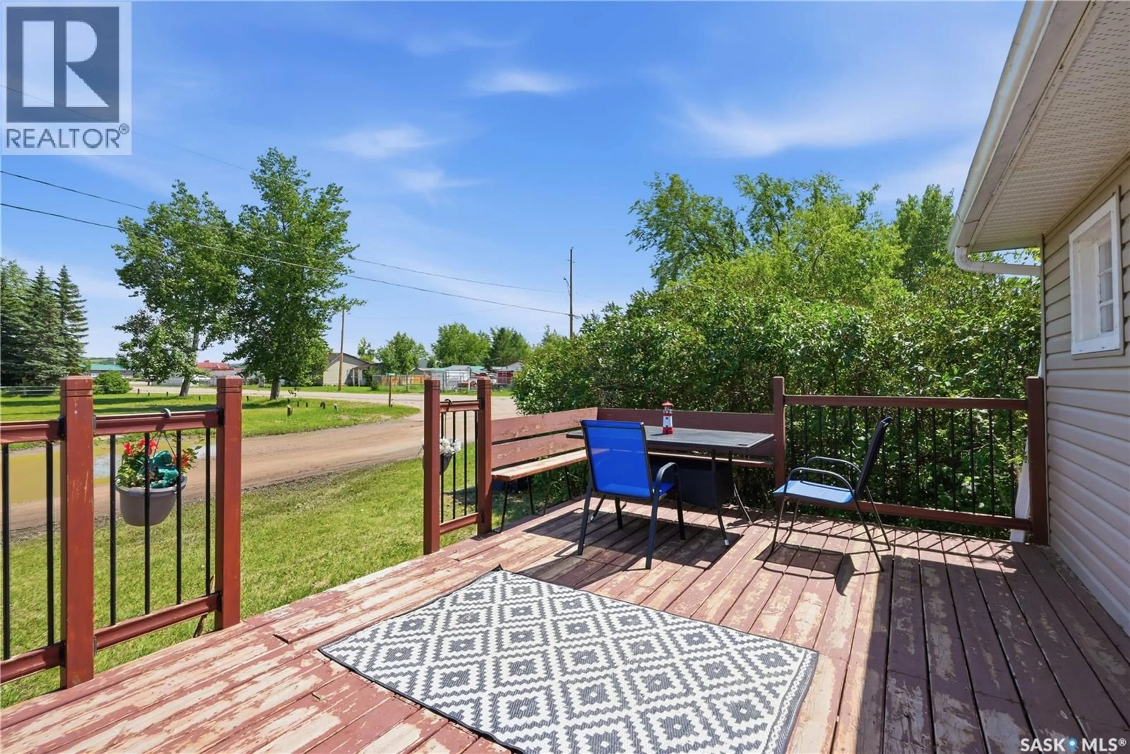 Patio, unknown for 982 TERRY STREET, Cochin Saskatchewan S0L0M0