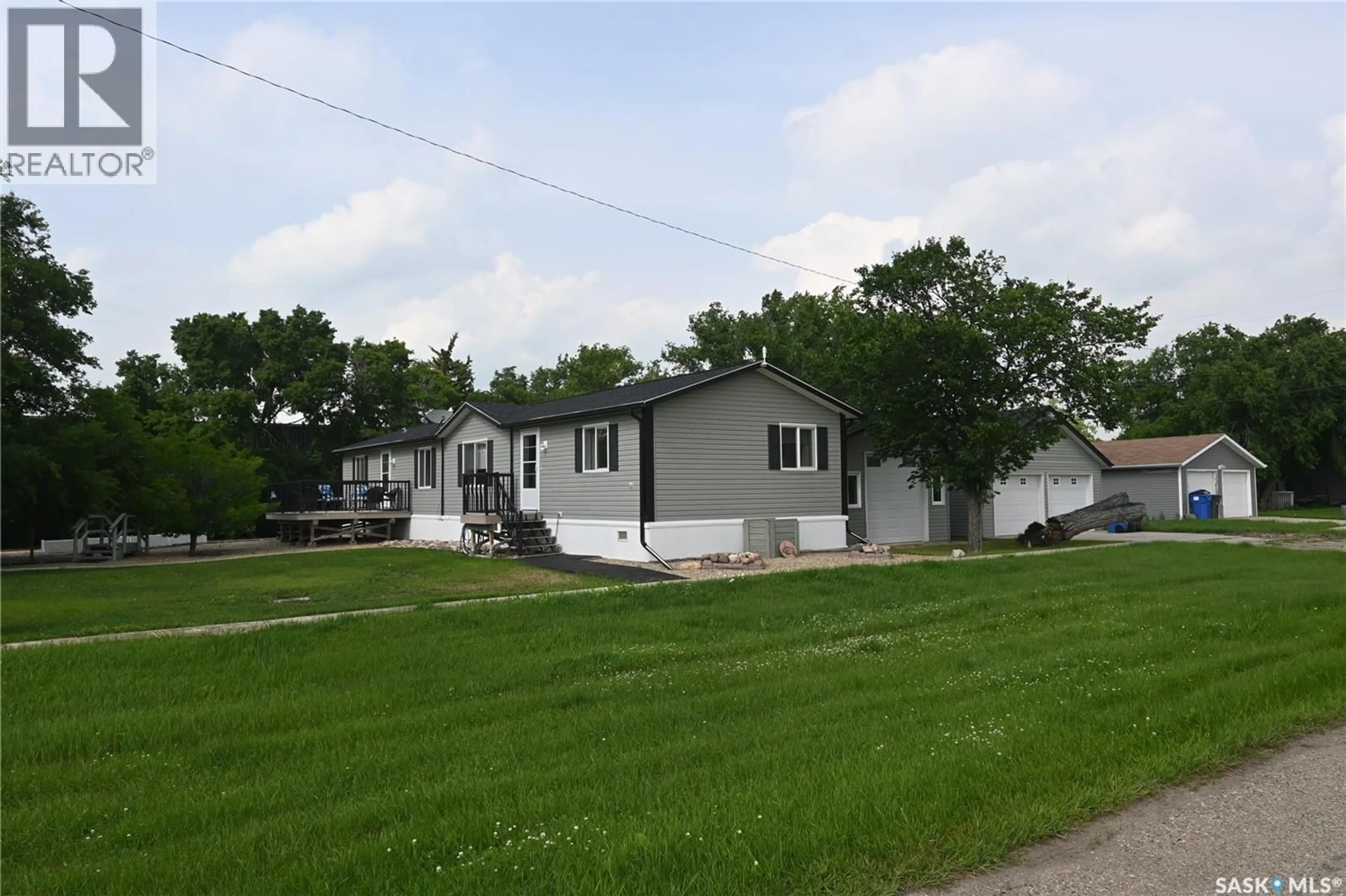 Unknown for 400 MAIN STREET, Lang Saskatchewan S0G2W0