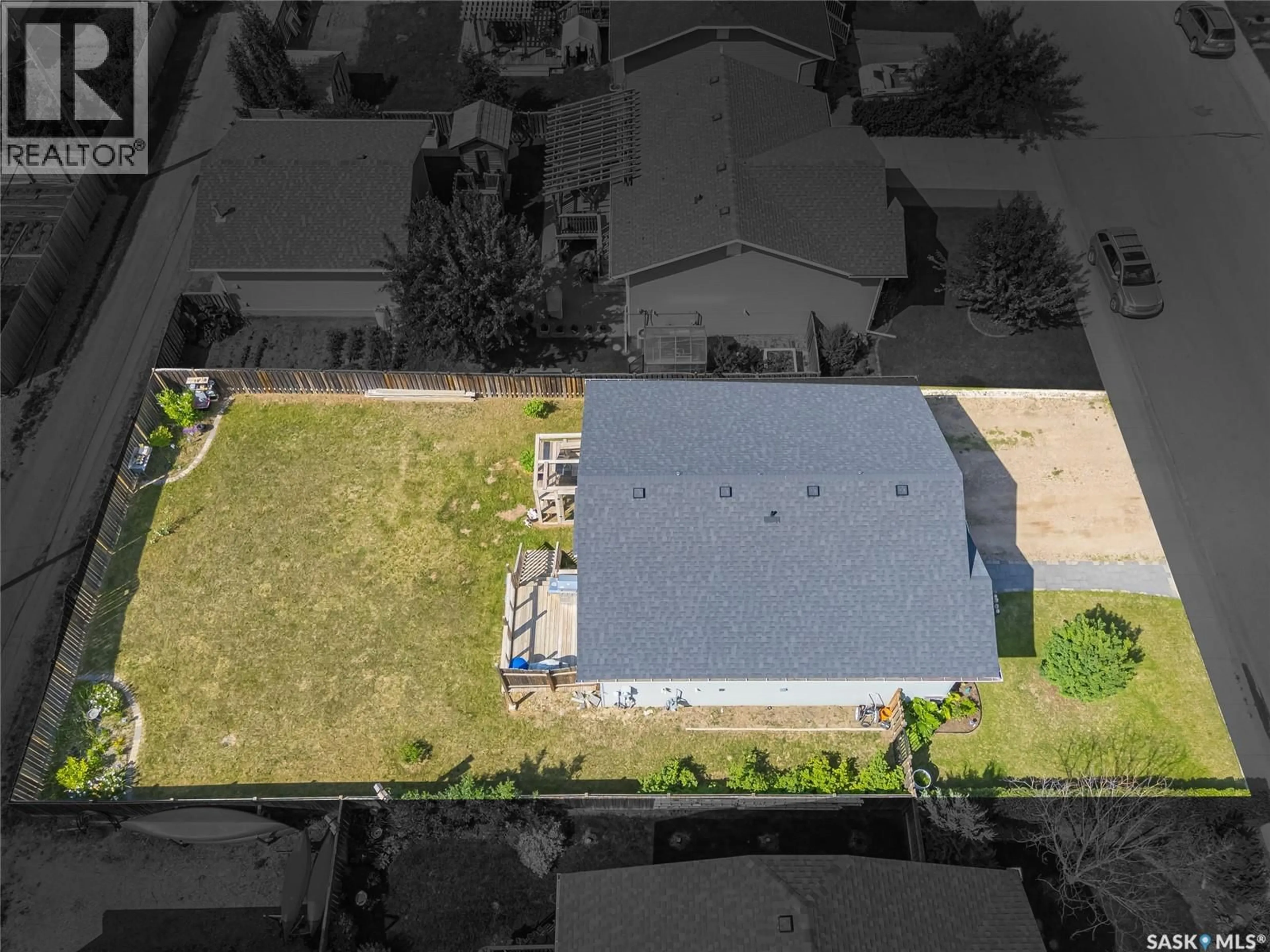A pic from outside/outdoor area/front of a property/back of a property/a pic from drone, unknown for 16 6TH AVENUE, Langham Saskatchewan S0K2L0