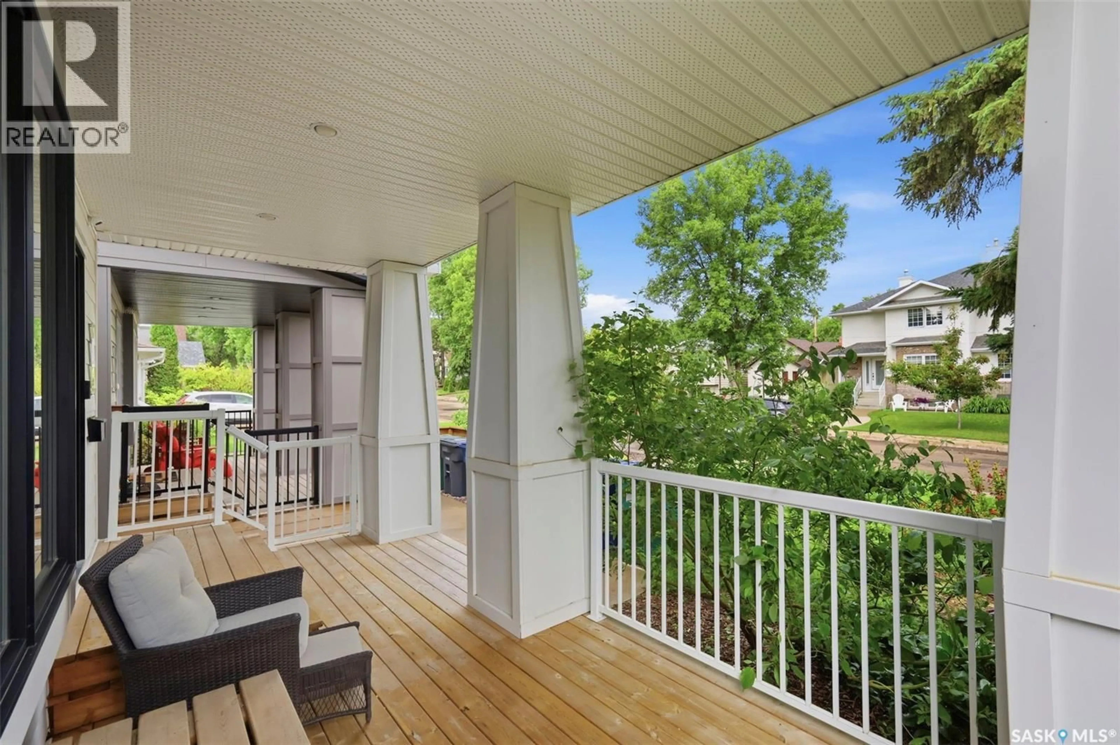 Patio, unknown for 1130 11TH STREET, Saskatoon Saskatchewan S7H0G2