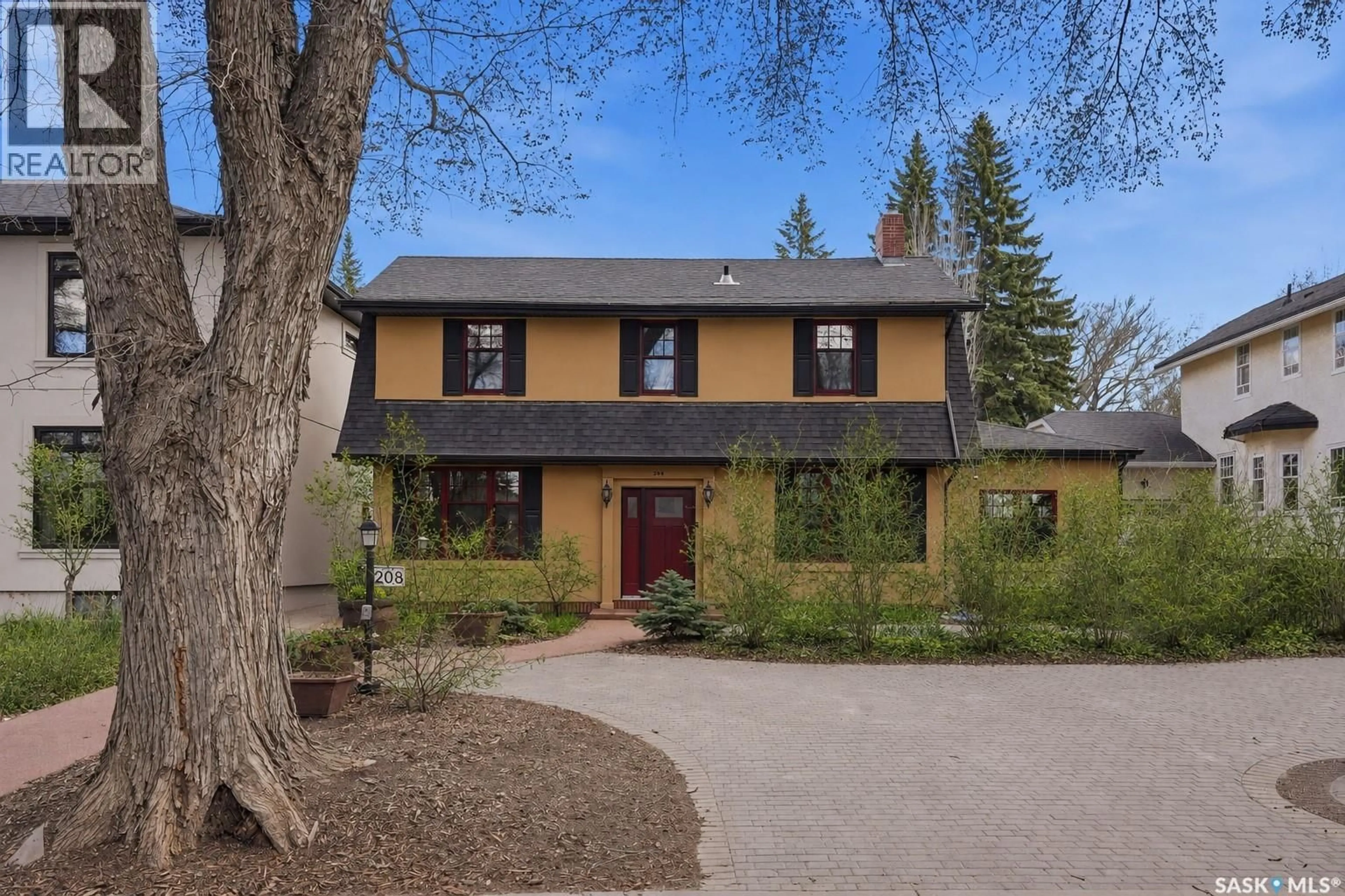 Unknown for 208 SASKATCHEWAN CRESCENT, Saskatoon Saskatchewan S7M0A5