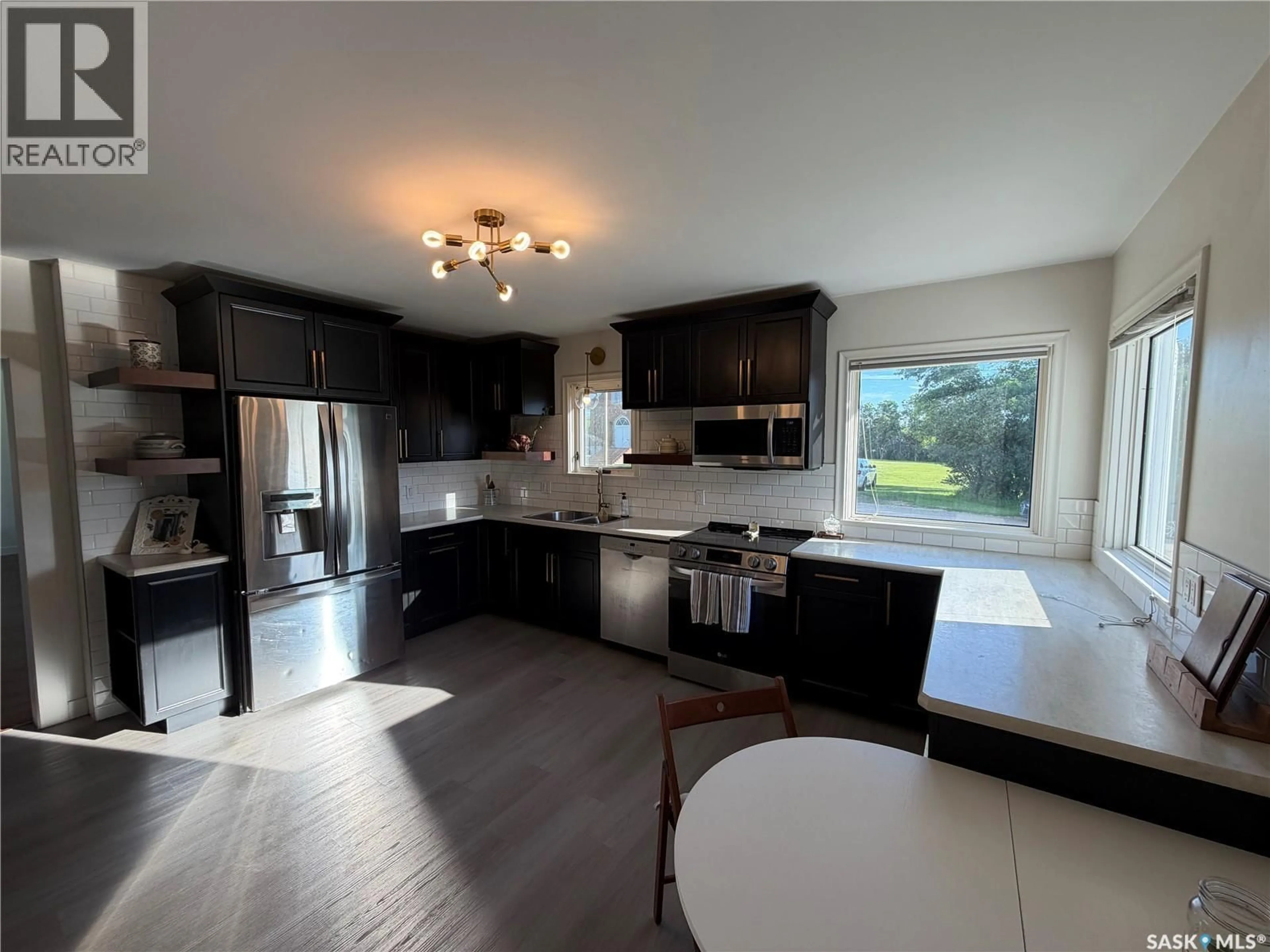 Open concept kitchen, unknown for 16 WOODHAMS AVENUE, Fillmore Saskatchewan S0G1N0