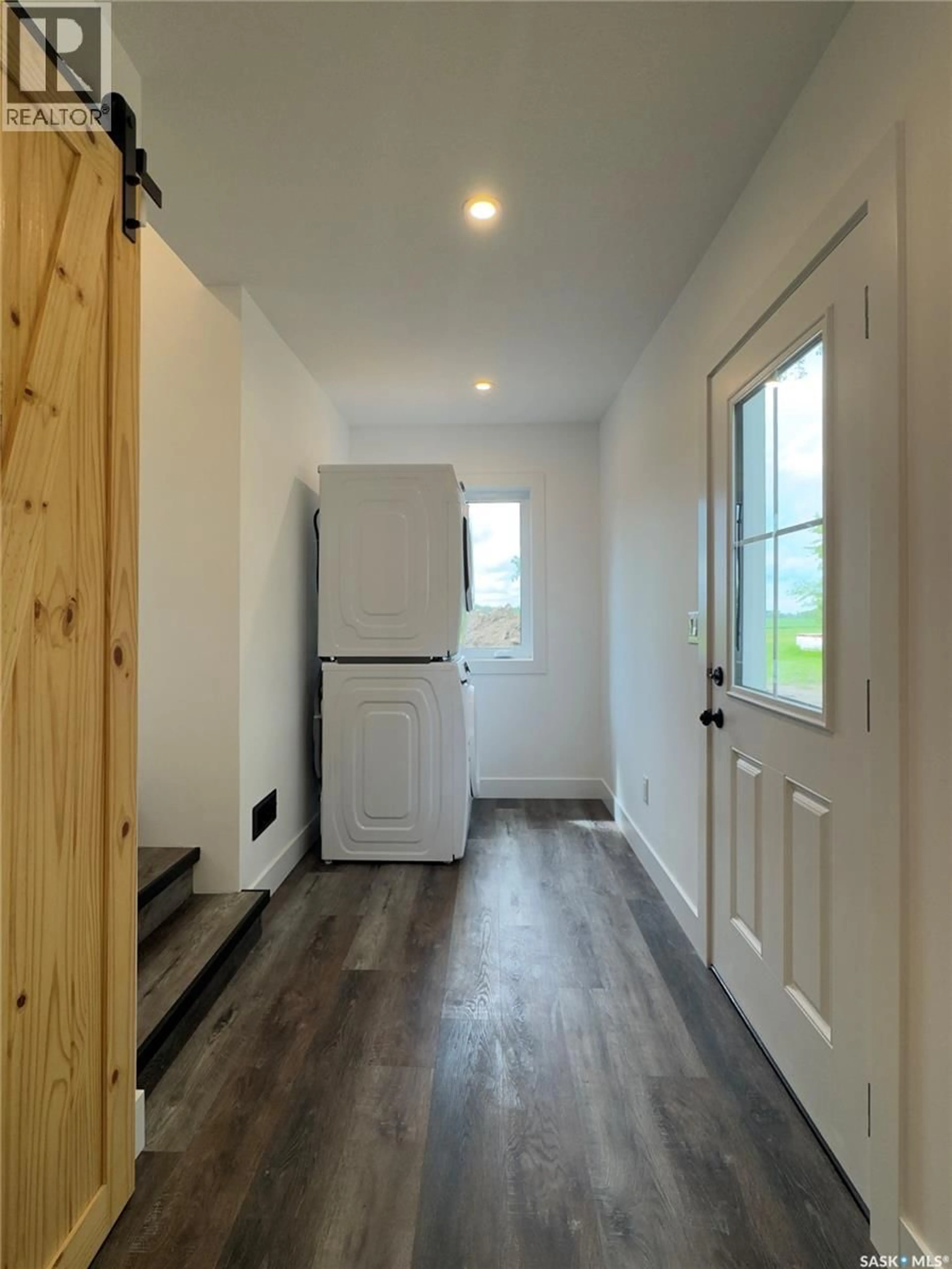 Indoor entryway for 324 PENNER STREET, Waldheim Saskatchewan S0K4R0