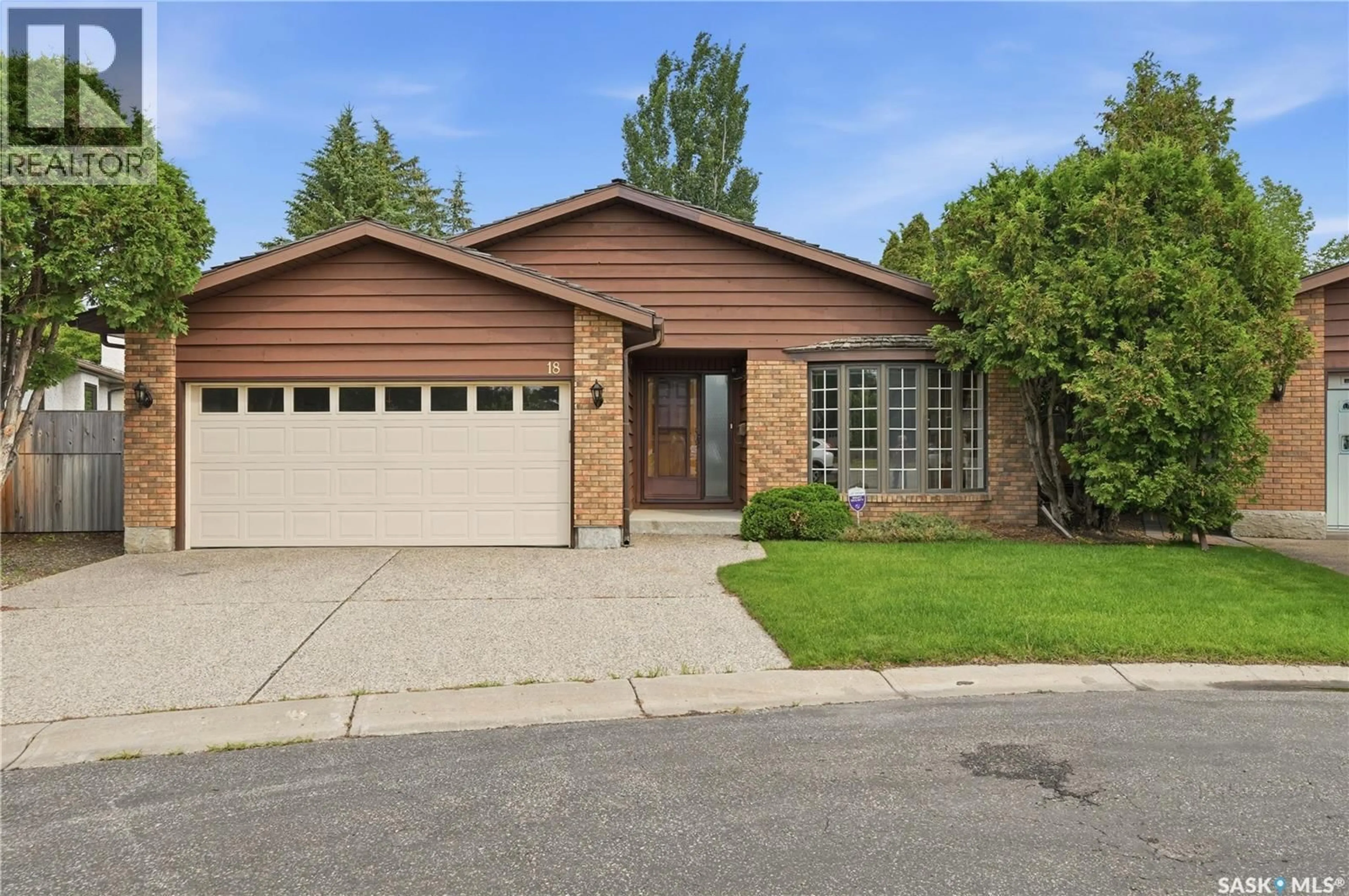 Home with brick exterior material, street for 18 LAKEVIEW PLACE, Regina Saskatchewan S4S7B5