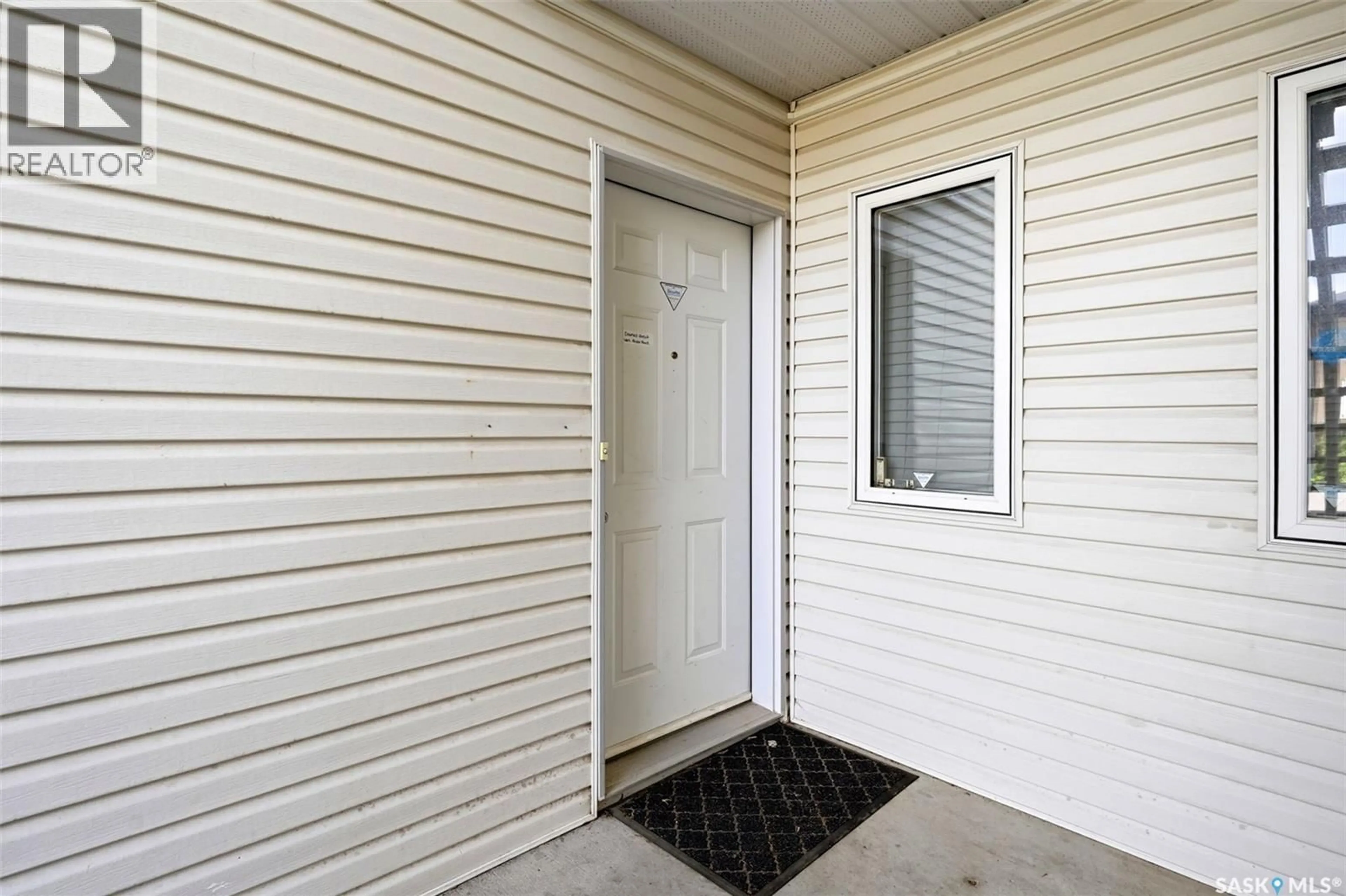 Unknown for 3940 7TH AVENUE, Regina Saskatchewan S4N7K8