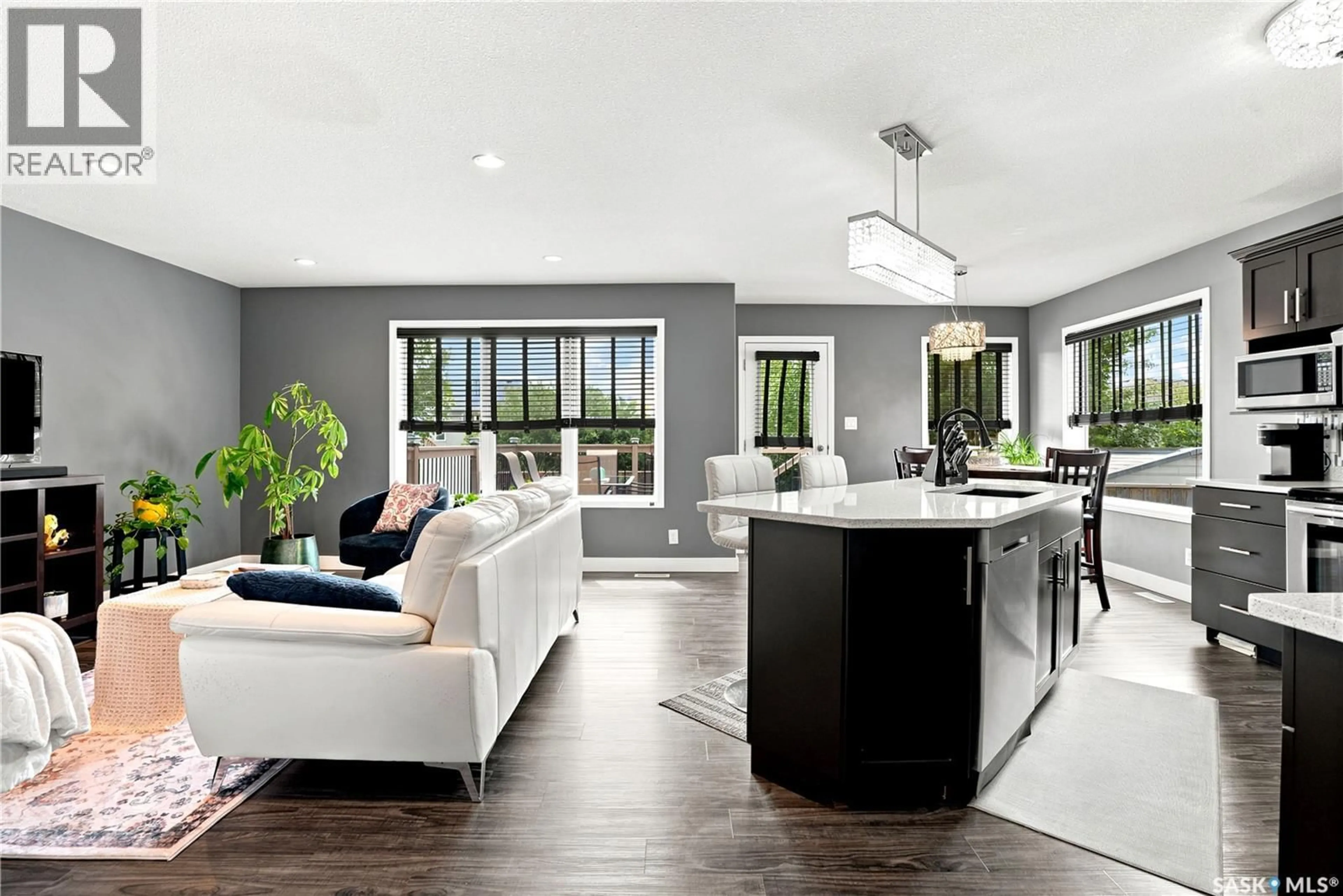Open concept kitchen, unknown for 519 ENS CRESCENT, Warman Saskatchewan S0K4S0