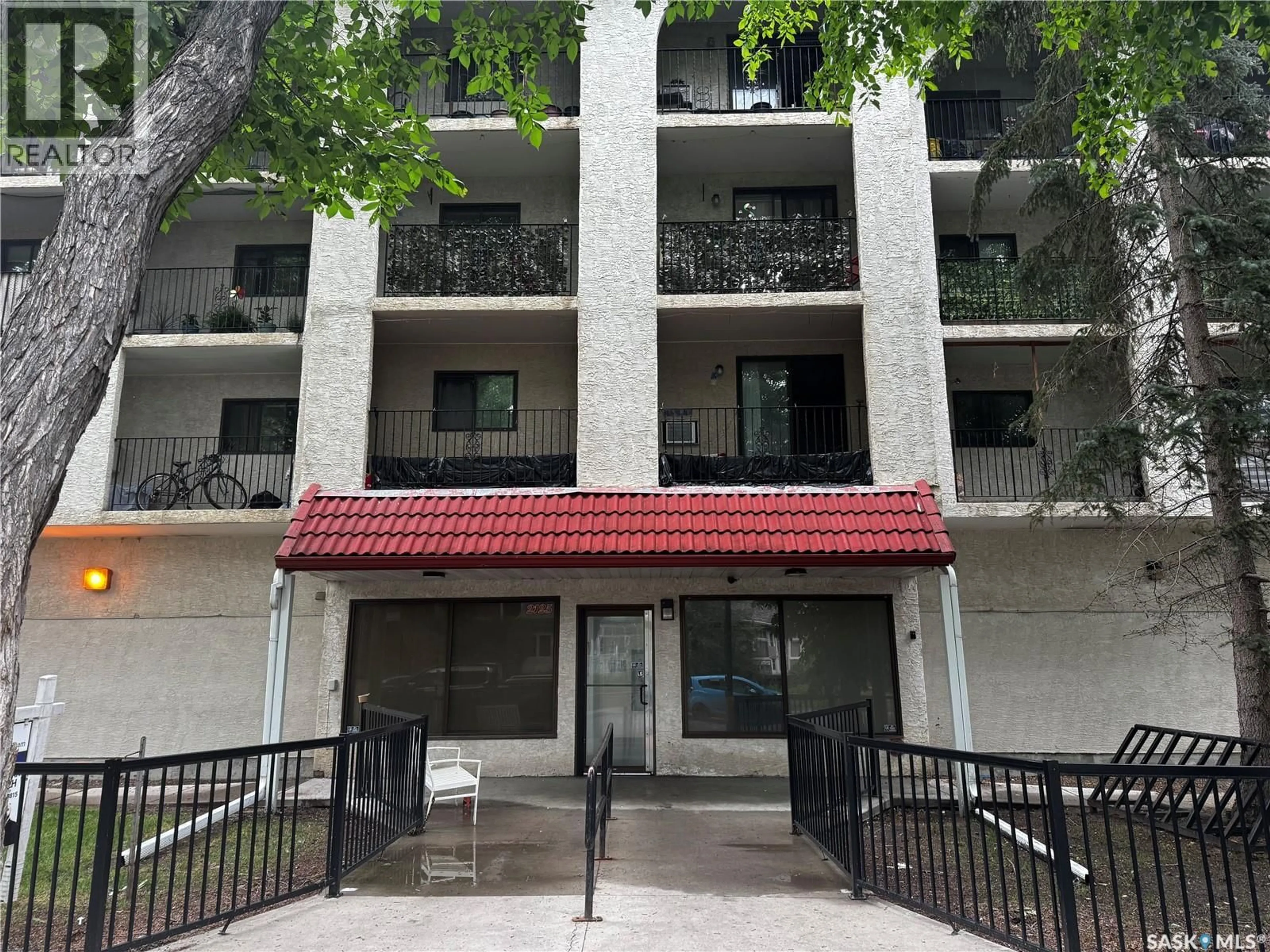 Unknown for 303 - 2125 OSLER STREET, Regina Saskatchewan S4P4G9