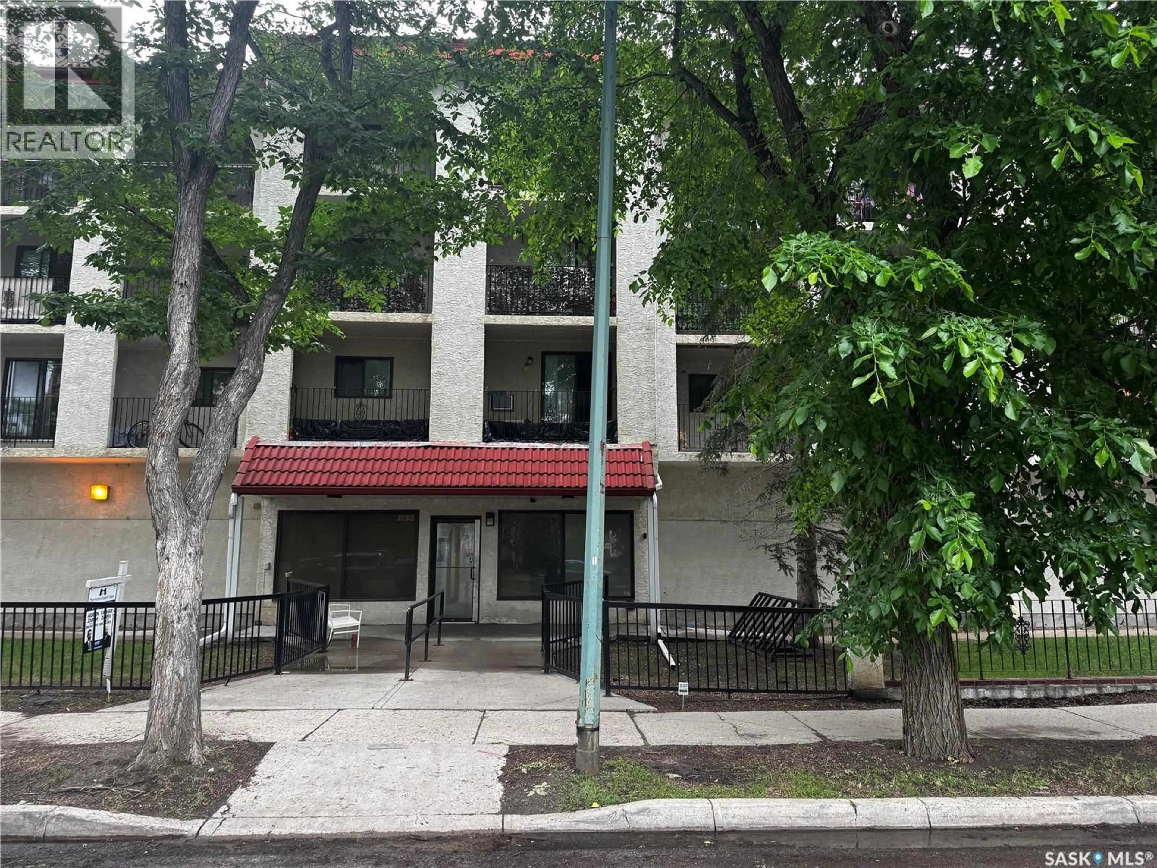 Unknown for 303 - 2125 OSLER STREET, Regina Saskatchewan S4P4G9