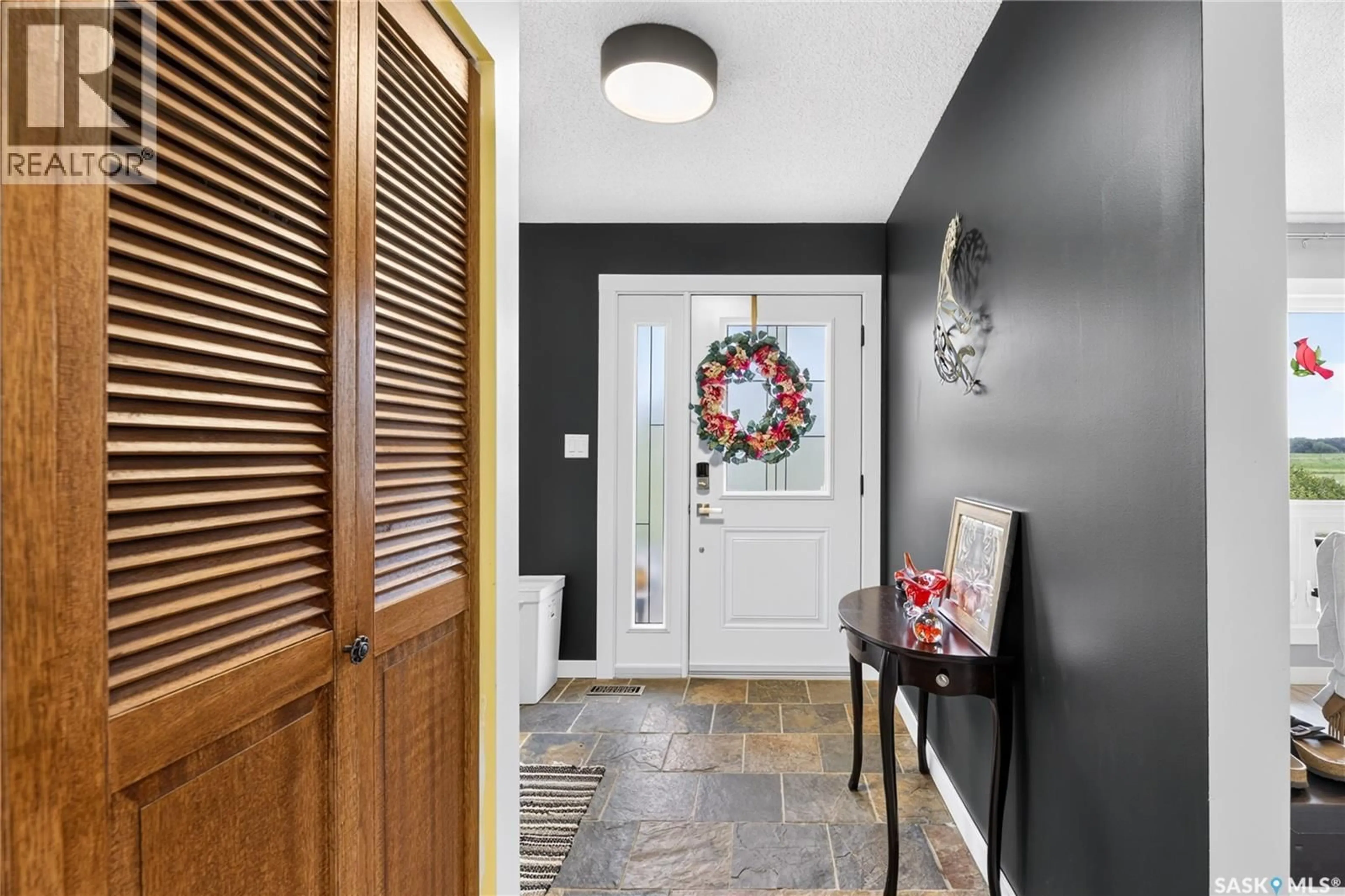 Indoor entryway for DAVIS ACREAGE, Vanscoy Rm No. 345 Saskatchewan S0K1V0