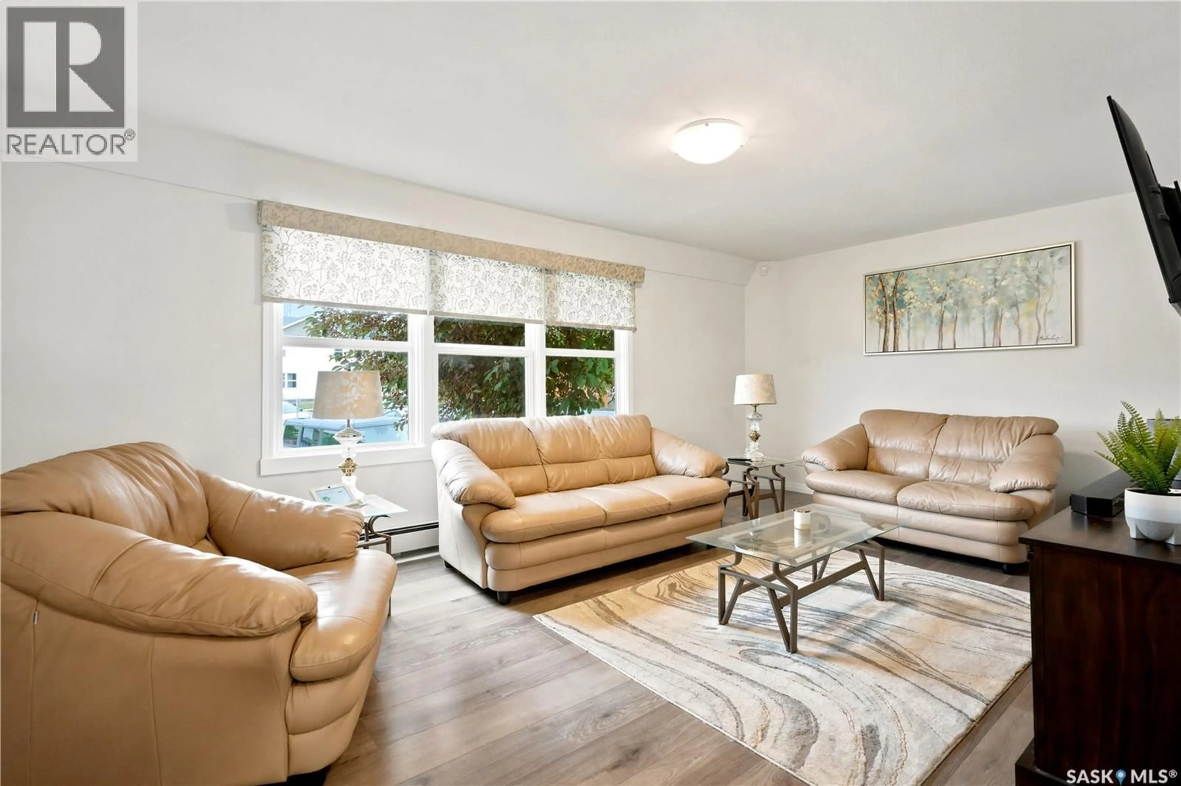 Living room with furniture, unknown for 36 210 CAMPONI PLACE, Saskatoon Saskatchewan S7M1J7