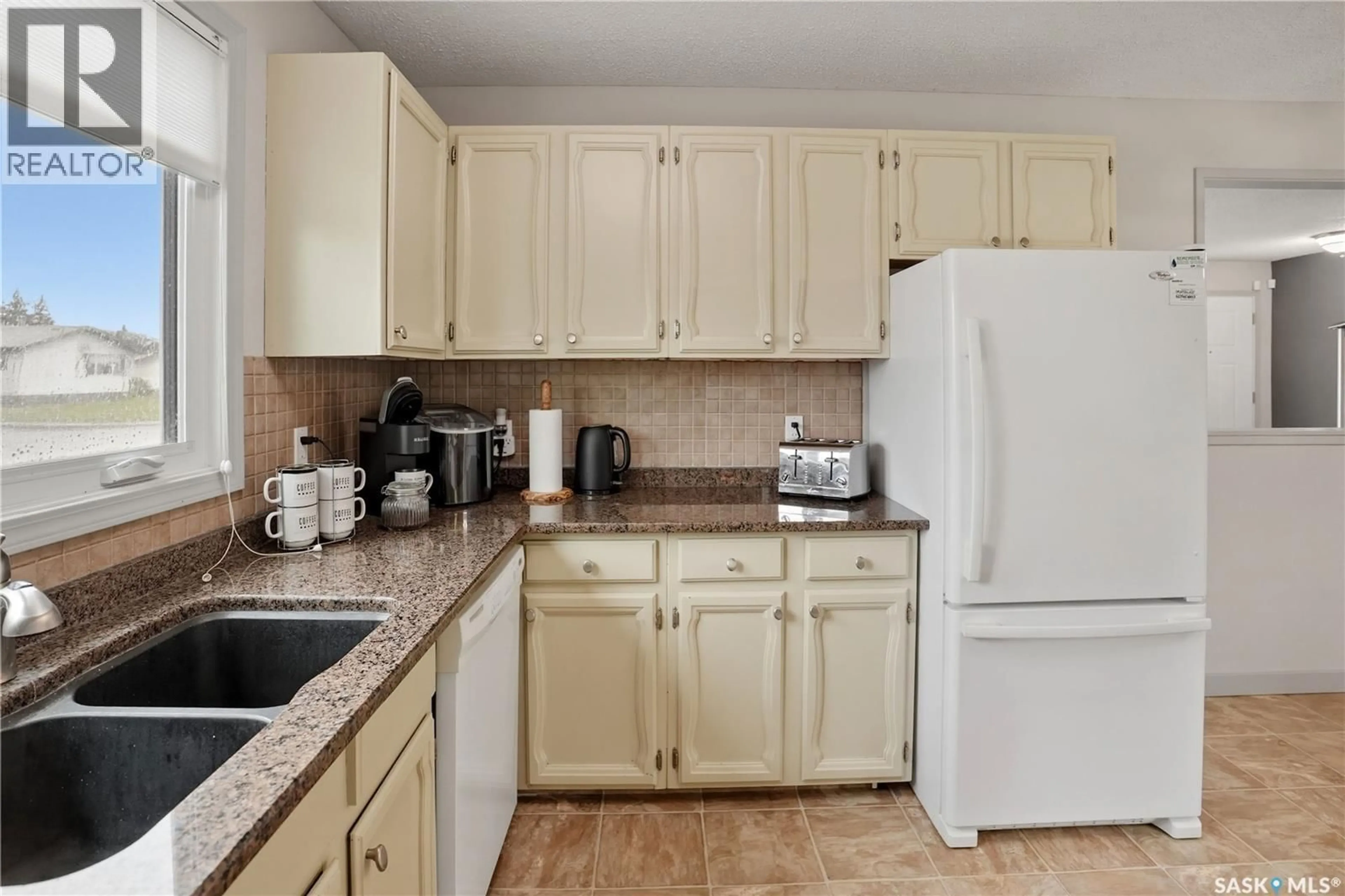 Standard kitchen, ceramic/tile floor for 1811 BOWERS DRIVE, North Battleford Saskatchewan S9A3A3