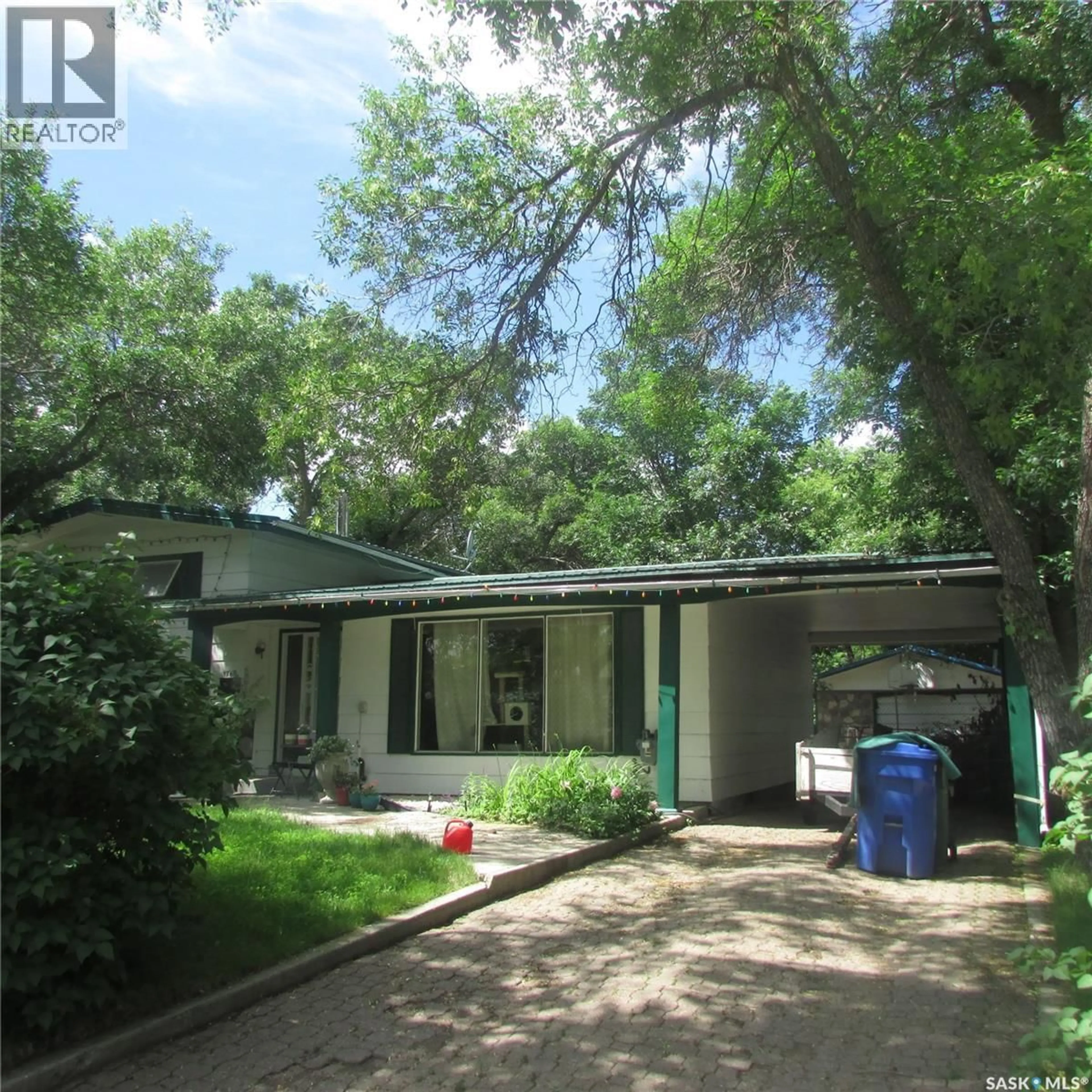 Unknown for 176 HALIFAX STREET, Regina Saskatchewan S4R2W4