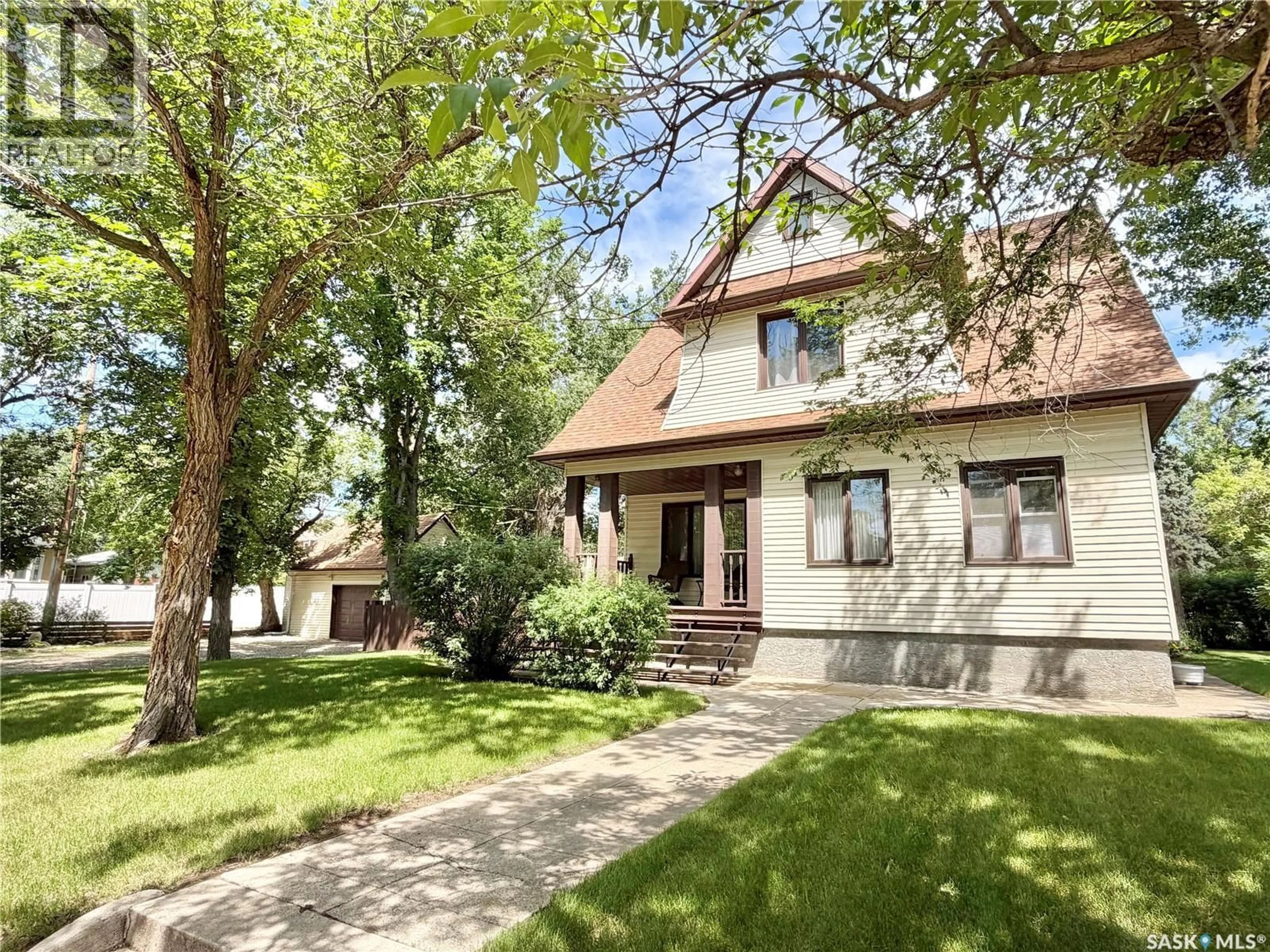Unknown for 1108 REDLAND AVENUE, Moose Jaw Saskatchewan S6H3P3