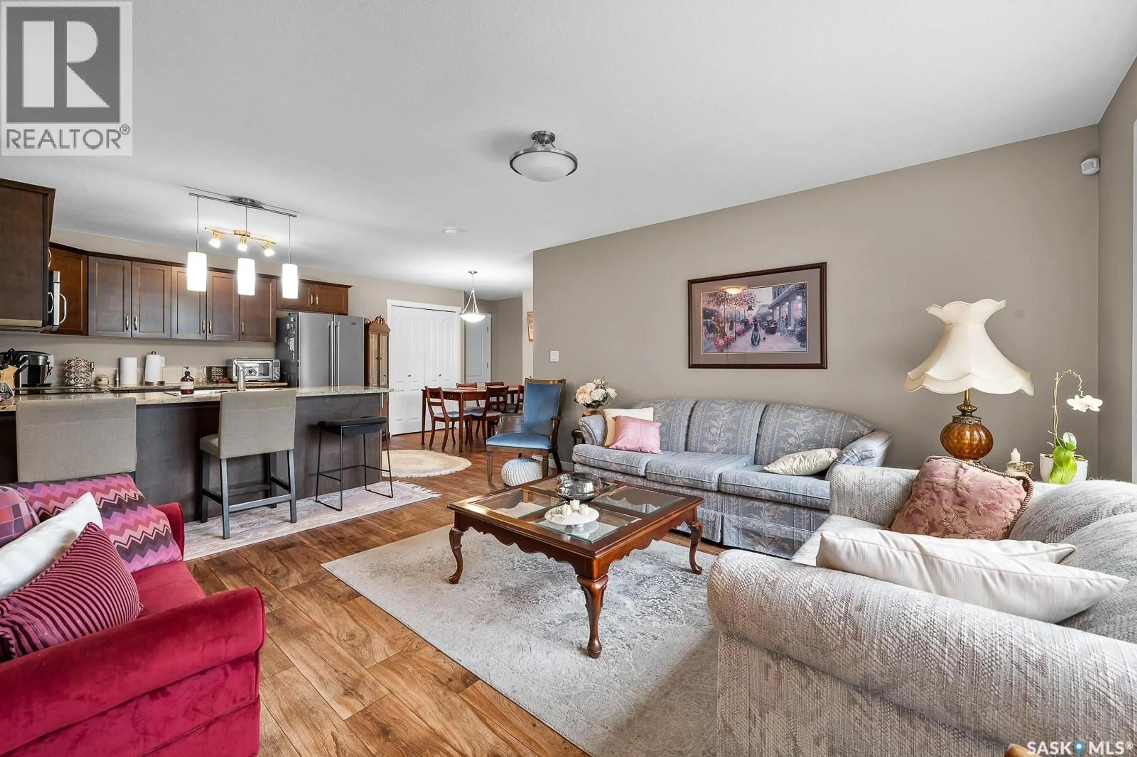 Living room with furniture, unknown for 206 - 1220 EMPRESS STREET, Regina Saskatchewan S4T1G7