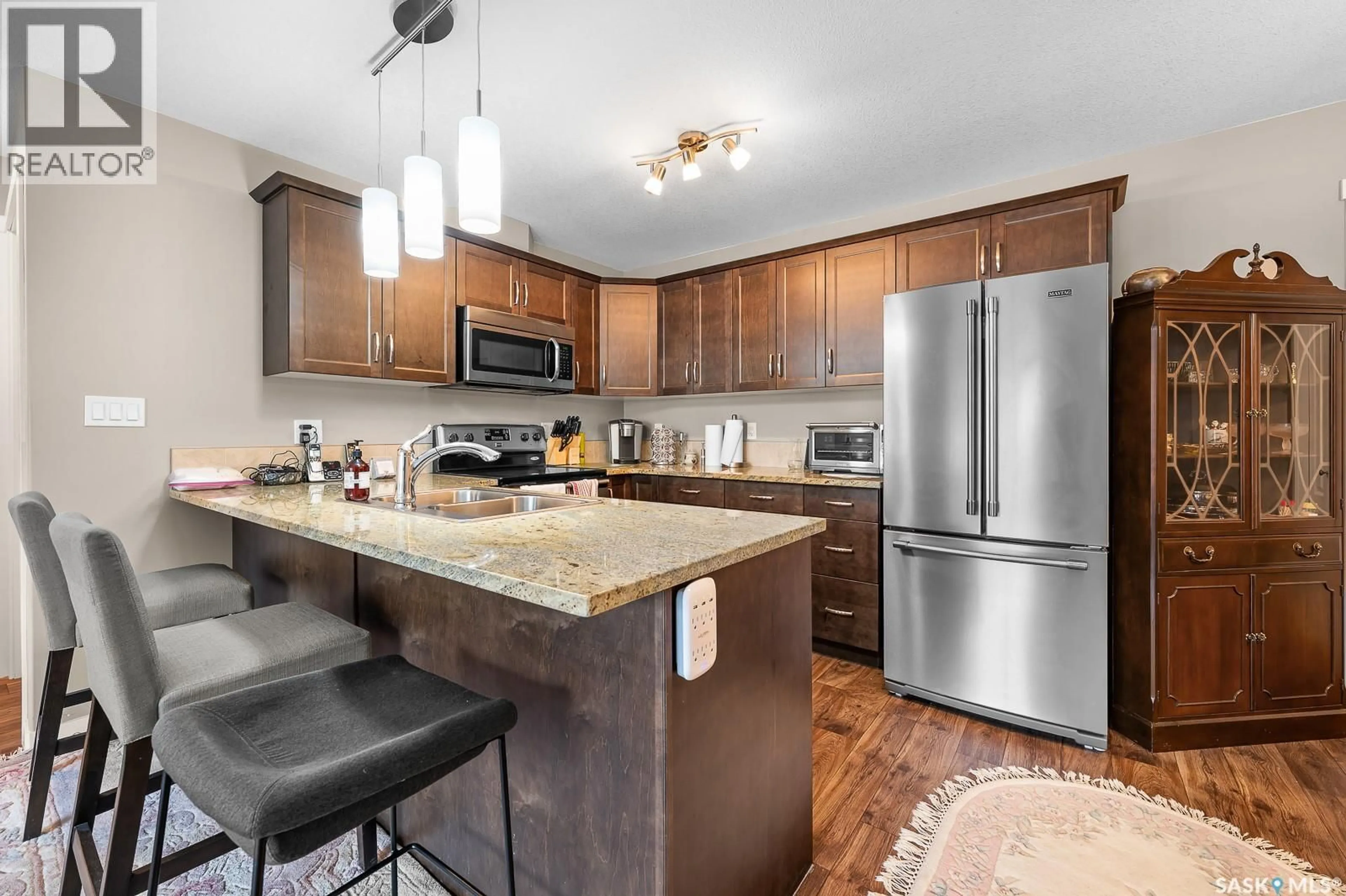 Open concept kitchen, unknown for 206 - 1220 EMPRESS STREET, Regina Saskatchewan S4T1G7