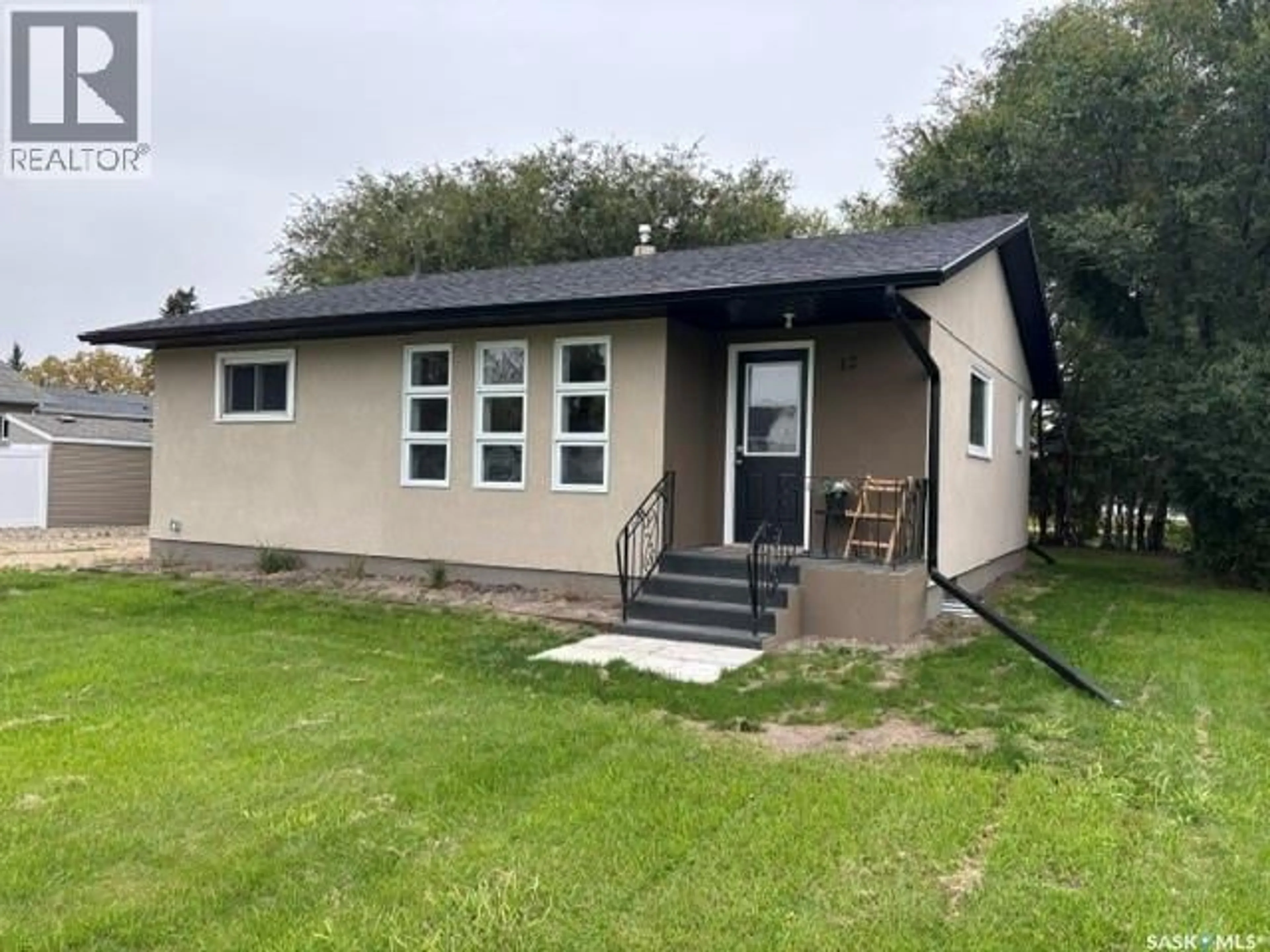 A pic from outside/outdoor area/front of a property/back of a property/a pic from drone, building for 12 ROBERTS STREET, Redvers Saskatchewan S0C2H0
