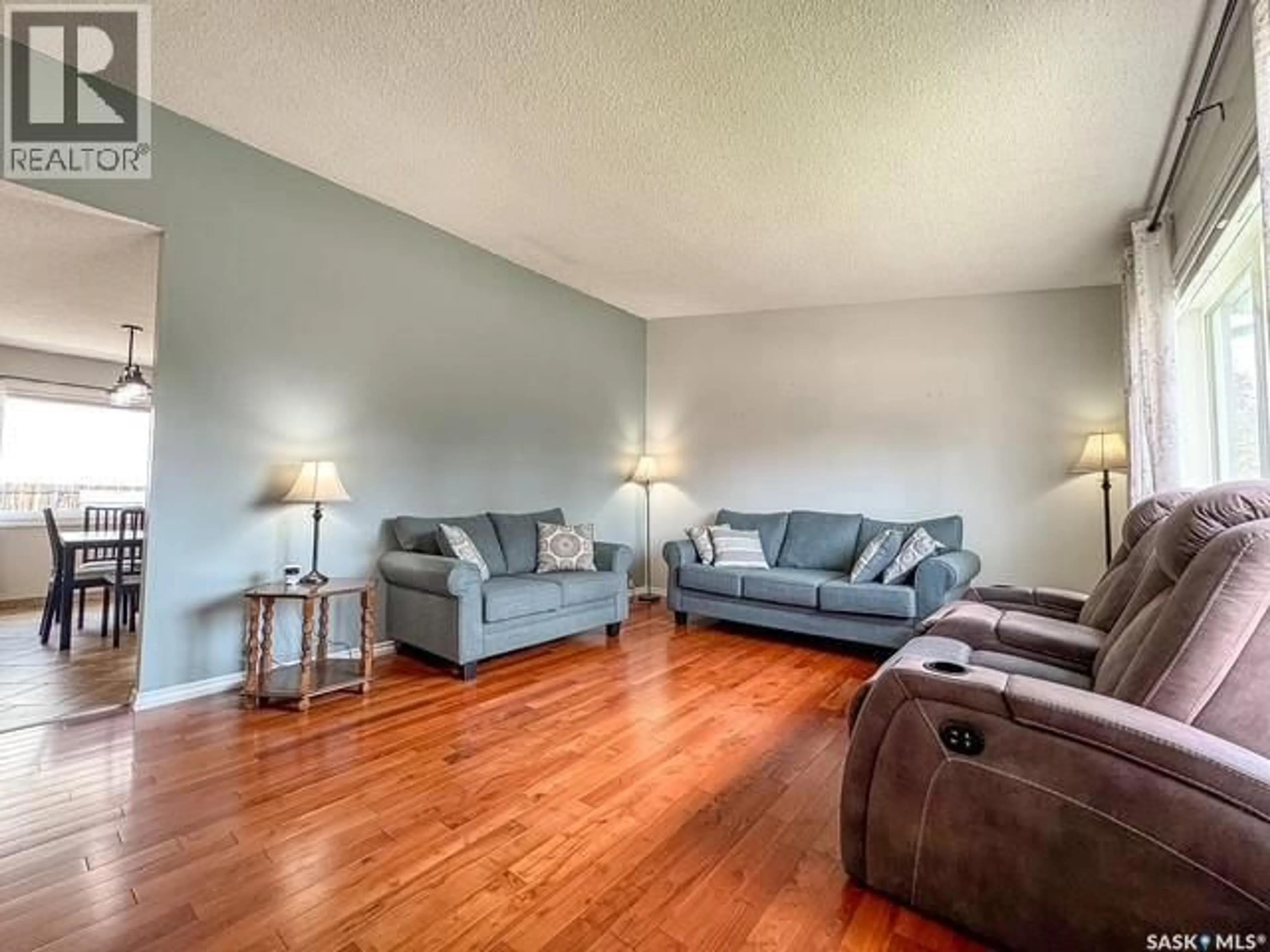 Living room with furniture, unknown for 437 RUSSELL CRESCENT, Swift Current Saskatchewan S9H4S6