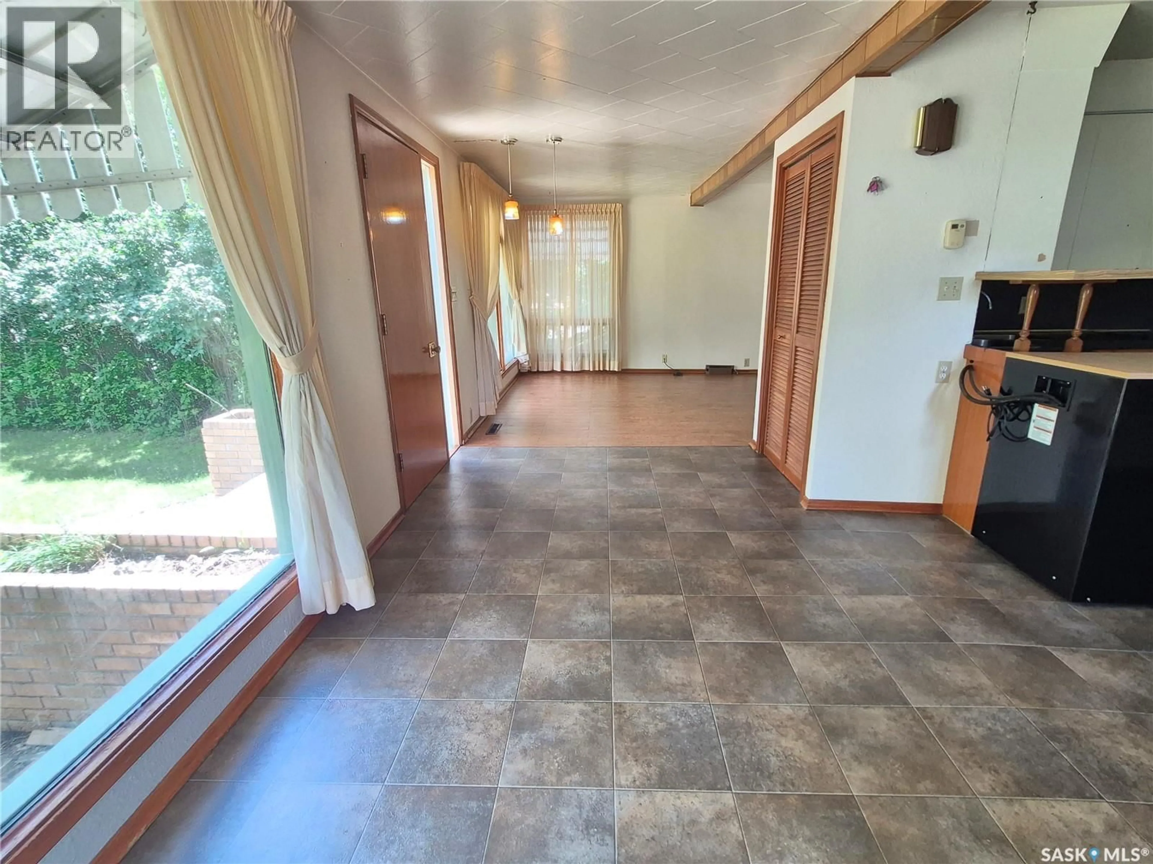 Indoor foyer for 181 2ND STREET, Bengough Saskatchewan S0C0K0