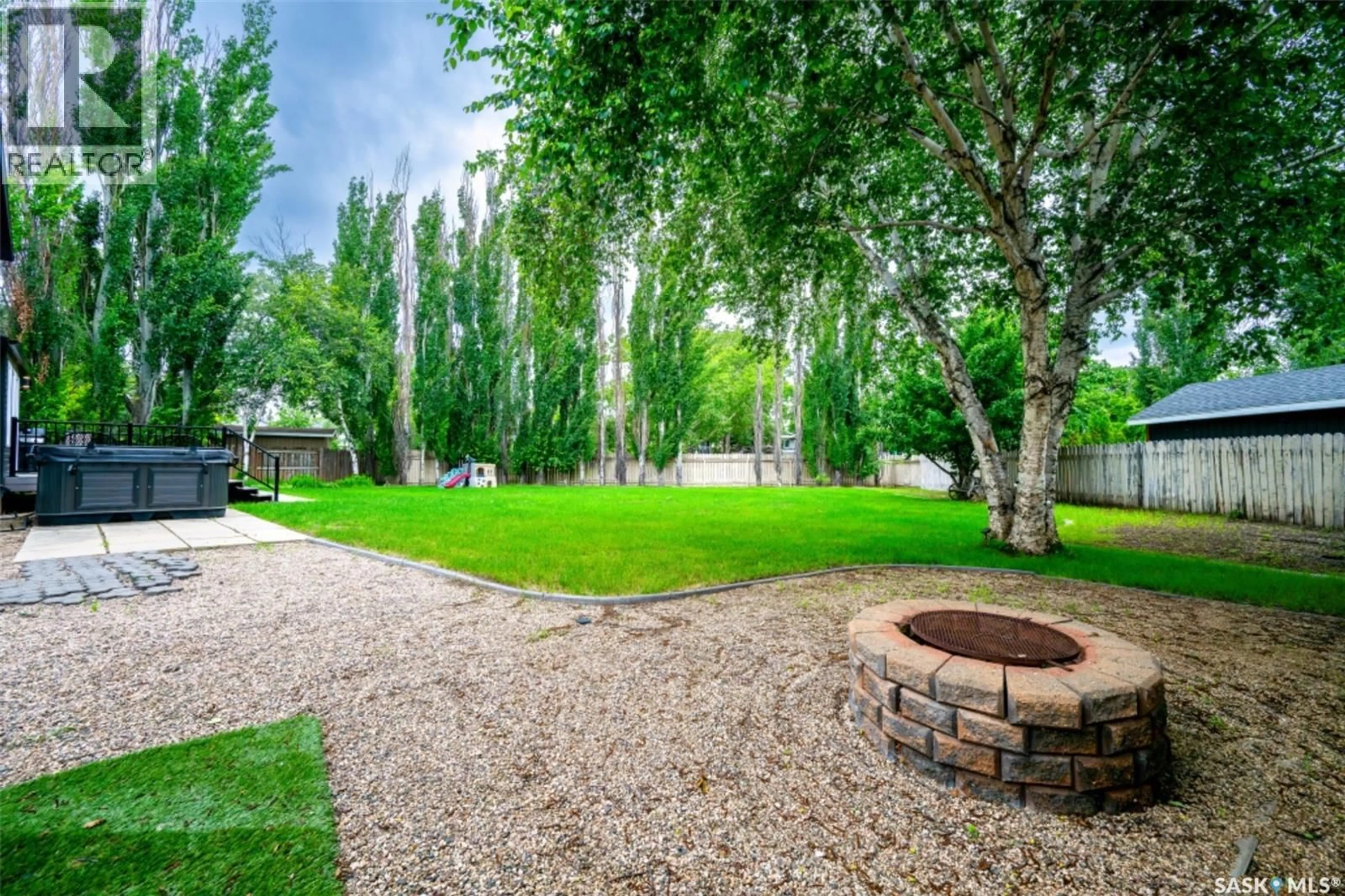 Patio, street for 202 BRUNST CRESCENT, Saskatoon Saskatchewan S7N3S6
