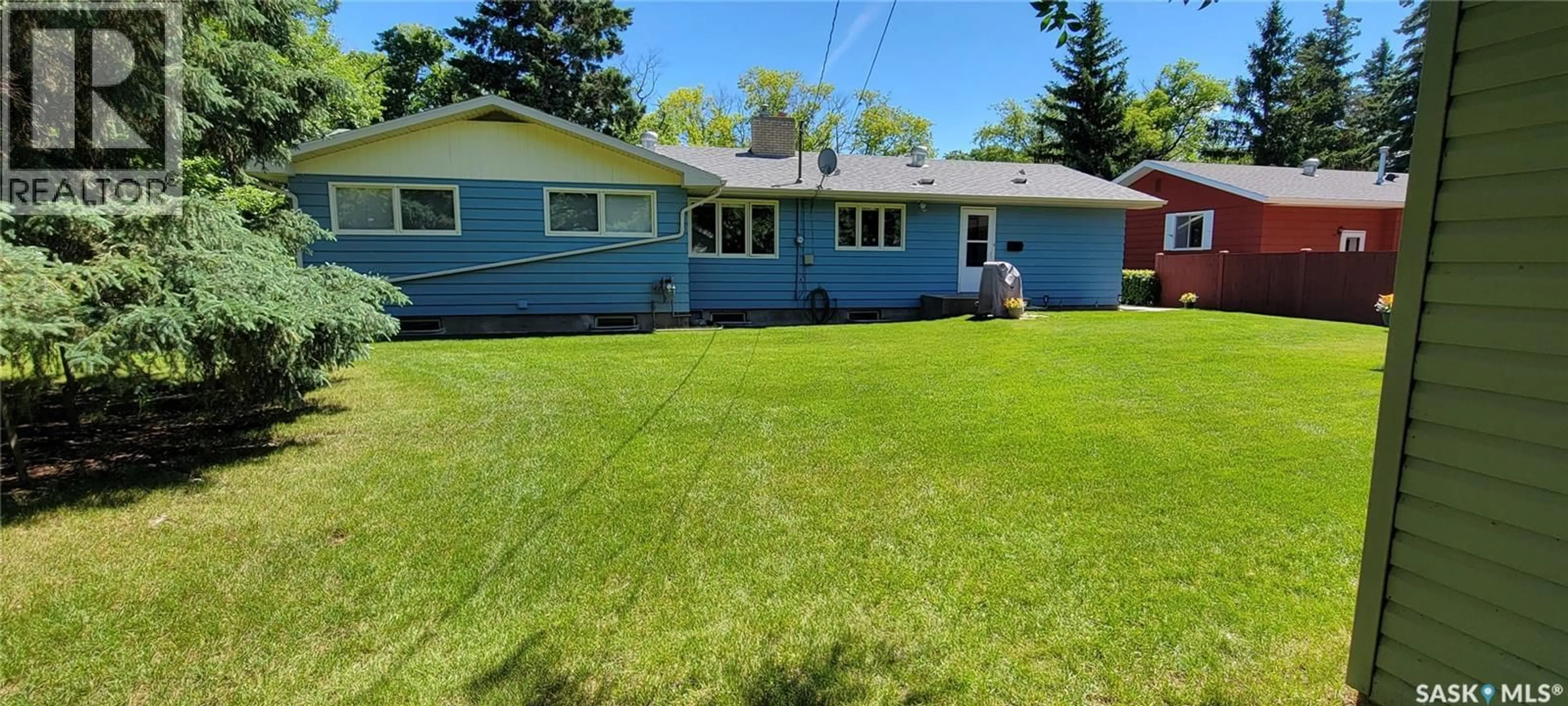 A pic from outside/outdoor area/front of a property/back of a property/a pic from drone, street for 1707 98TH STREET, Tisdale Saskatchewan S0E1T0