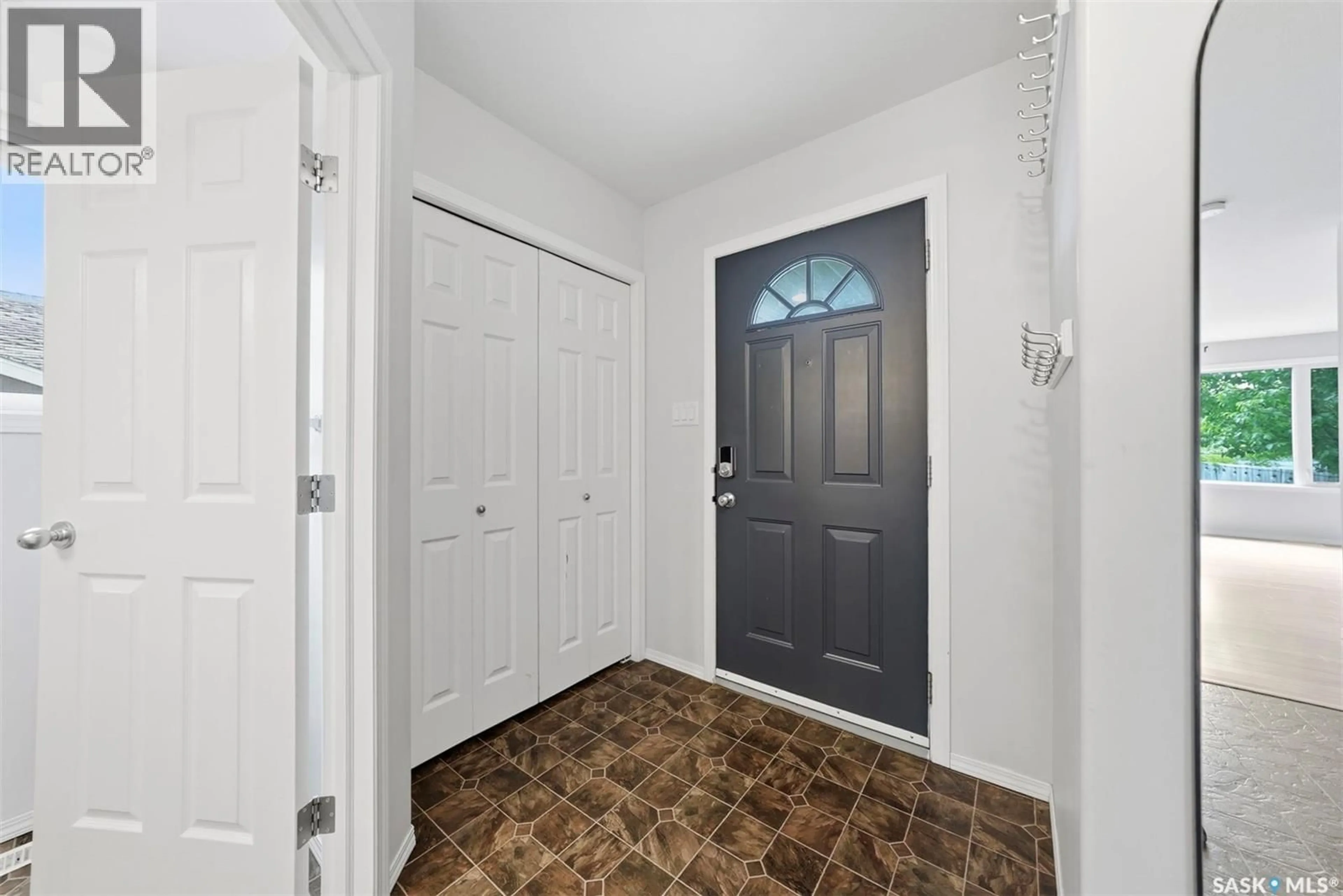 Indoor entryway for 125 MEADOWLARK PARK, Warman Saskatchewan S0K0A1