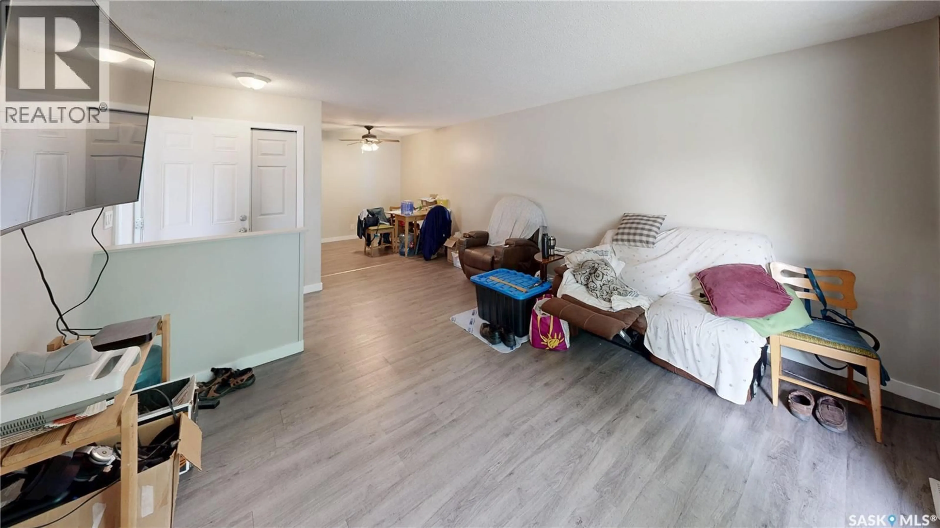 A pic of a room for 1634 RAE STREET, Regina Saskatchewan S4T2E1