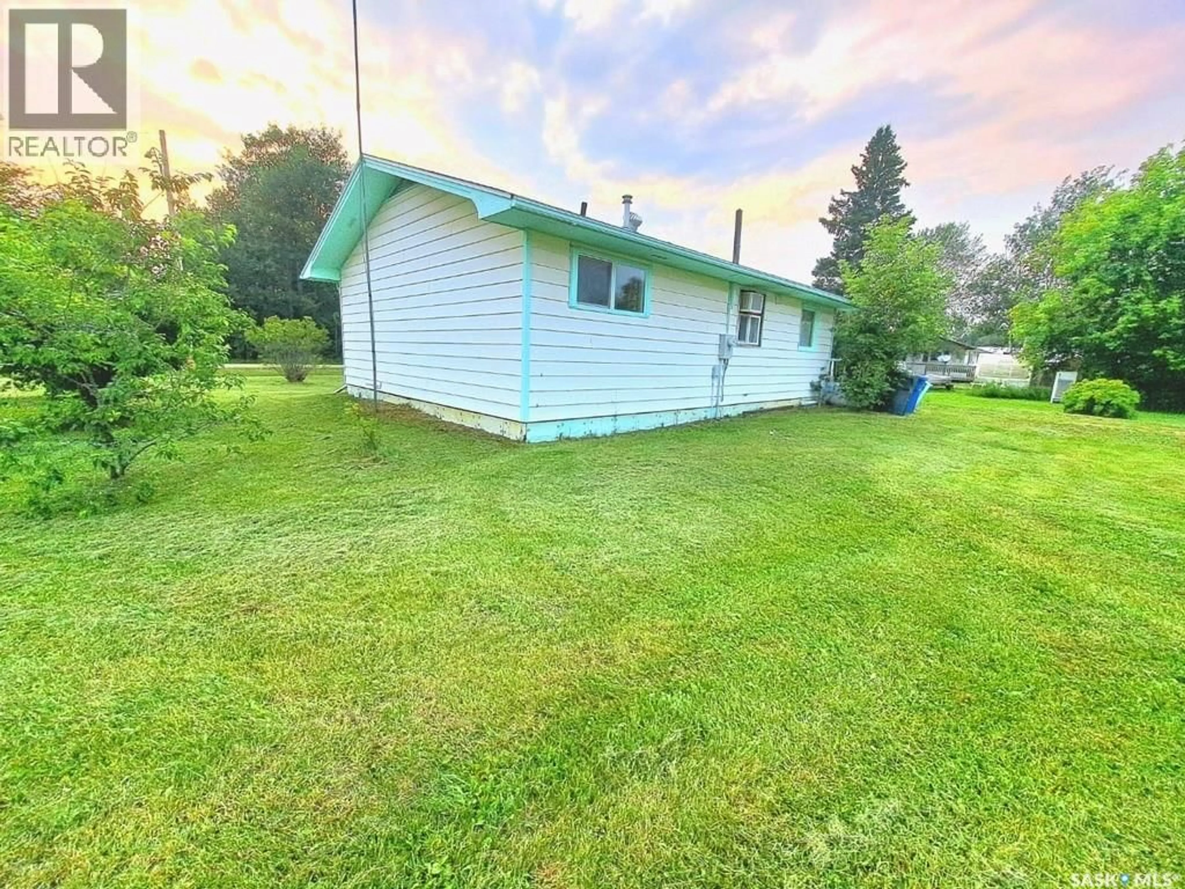 A pic from outside/outdoor area/front of a property/back of a property/a pic from drone, unknown for 113 1ST STREET, Smeaton Saskatchewan S0J2J0