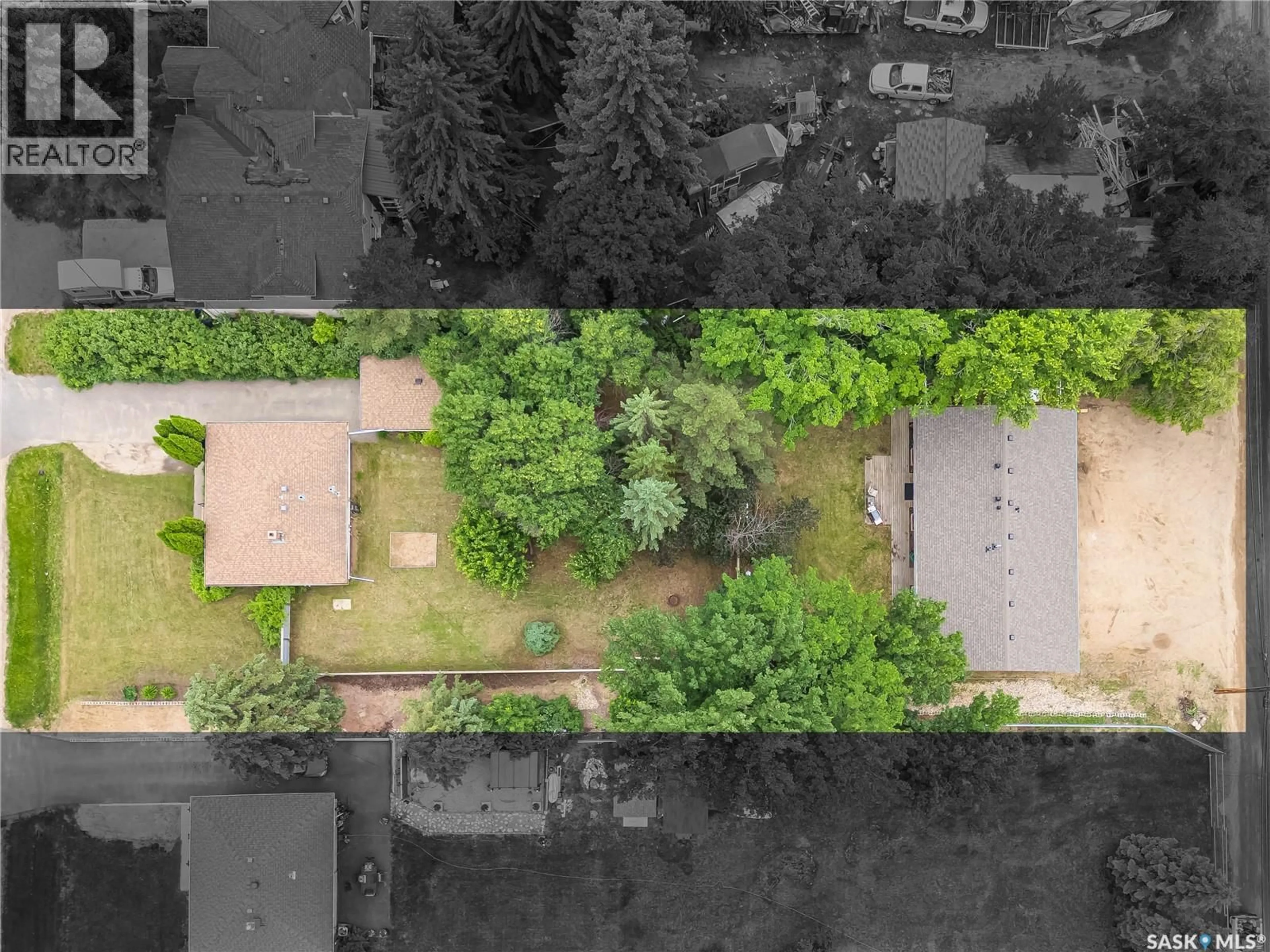 A pic from outside/outdoor area/front of a property/back of a property/a pic from drone, street for 3120 CAEN STREET, Saskatoon Saskatchewan S7M3N5