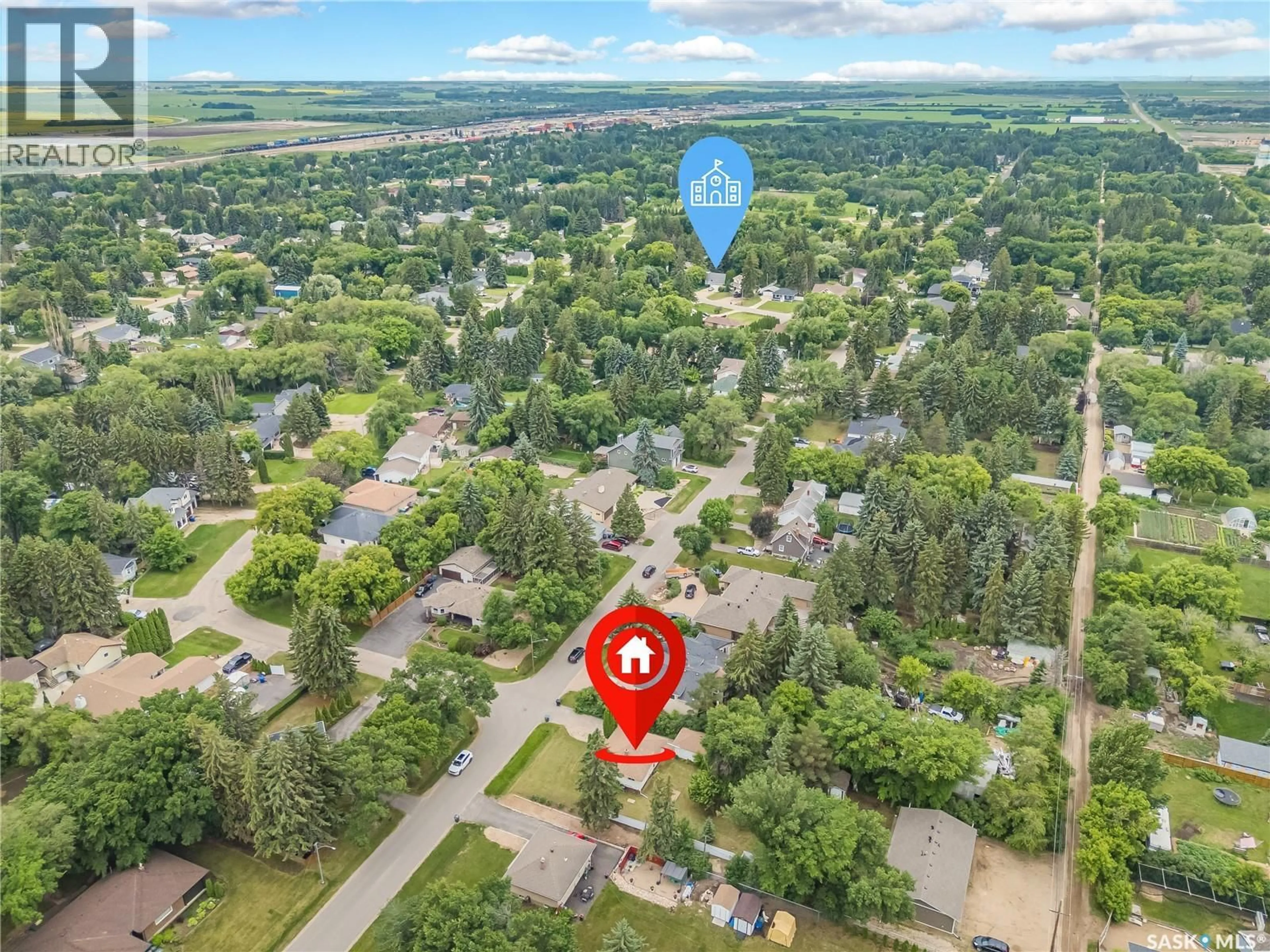 A pic from outside/outdoor area/front of a property/back of a property/a pic from drone, unknown for 3120 CAEN STREET, Saskatoon Saskatchewan S7M3N5