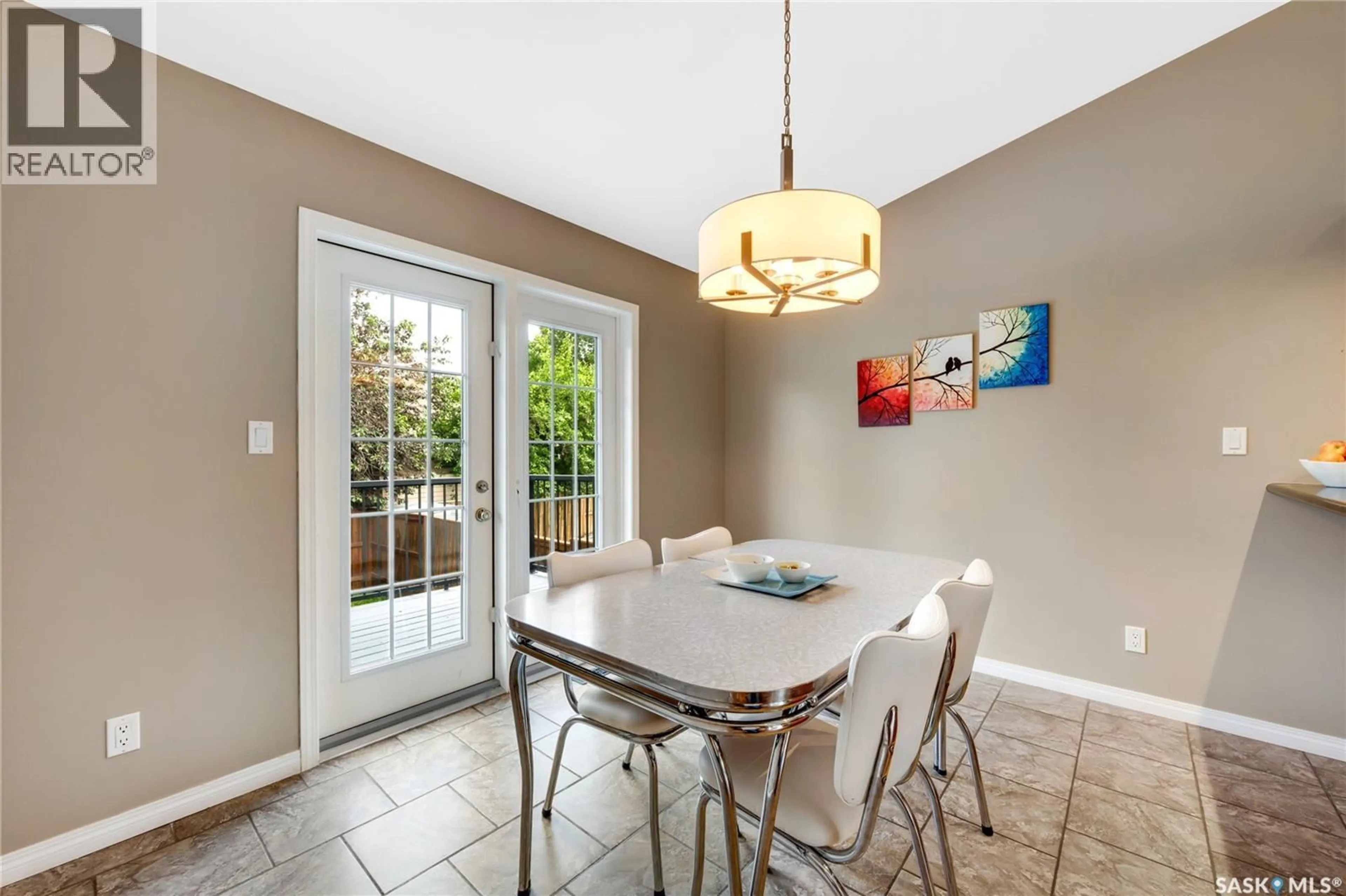 Dining room, ceramic/tile floor for 1626 BRIARWOOD ROAD, Saskatoon Saskatchewan S7V1H2