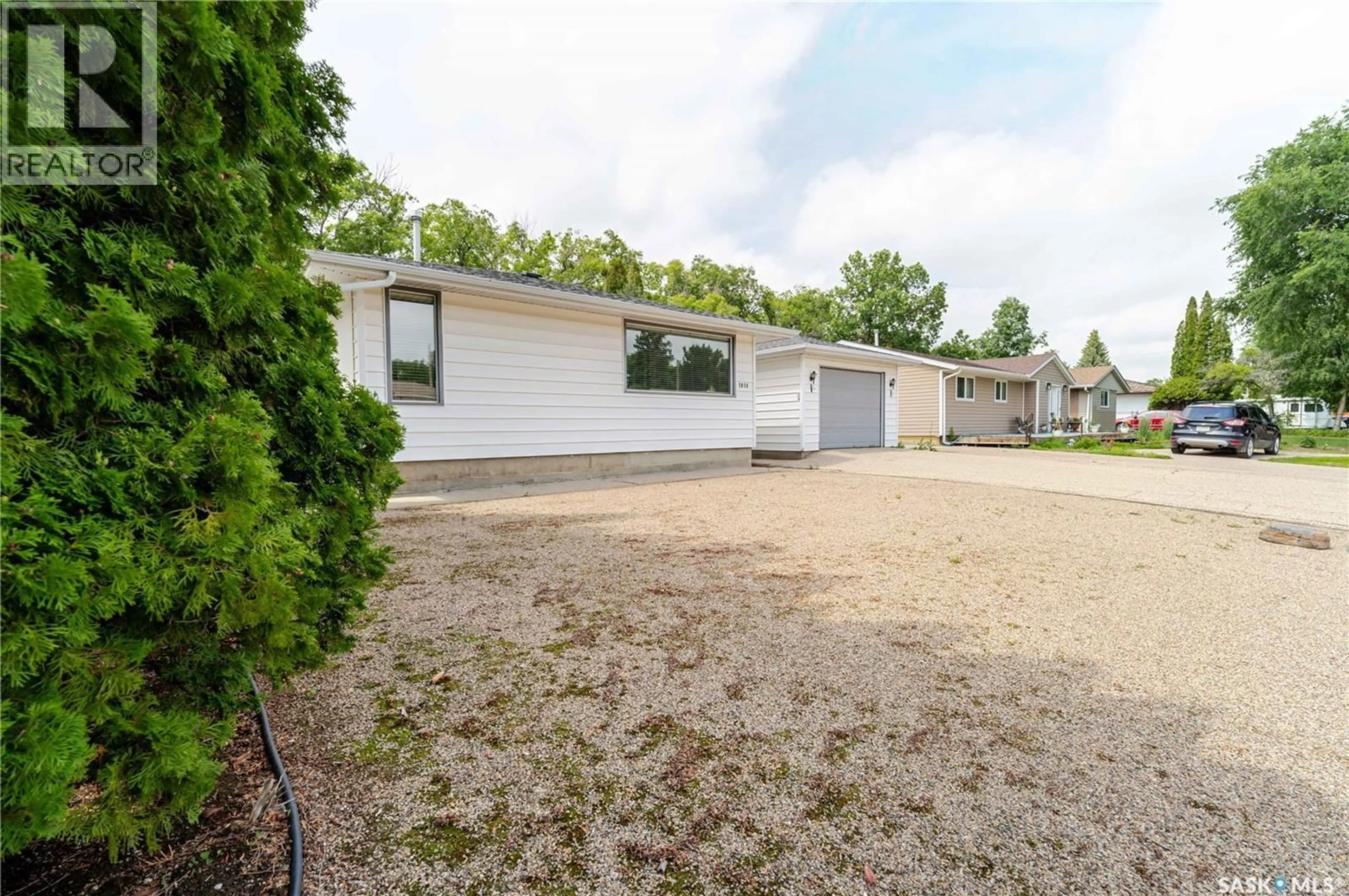 Unknown for 1014 HOPKINS CRESCENT, Moose Jaw Saskatchewan S6H3E7